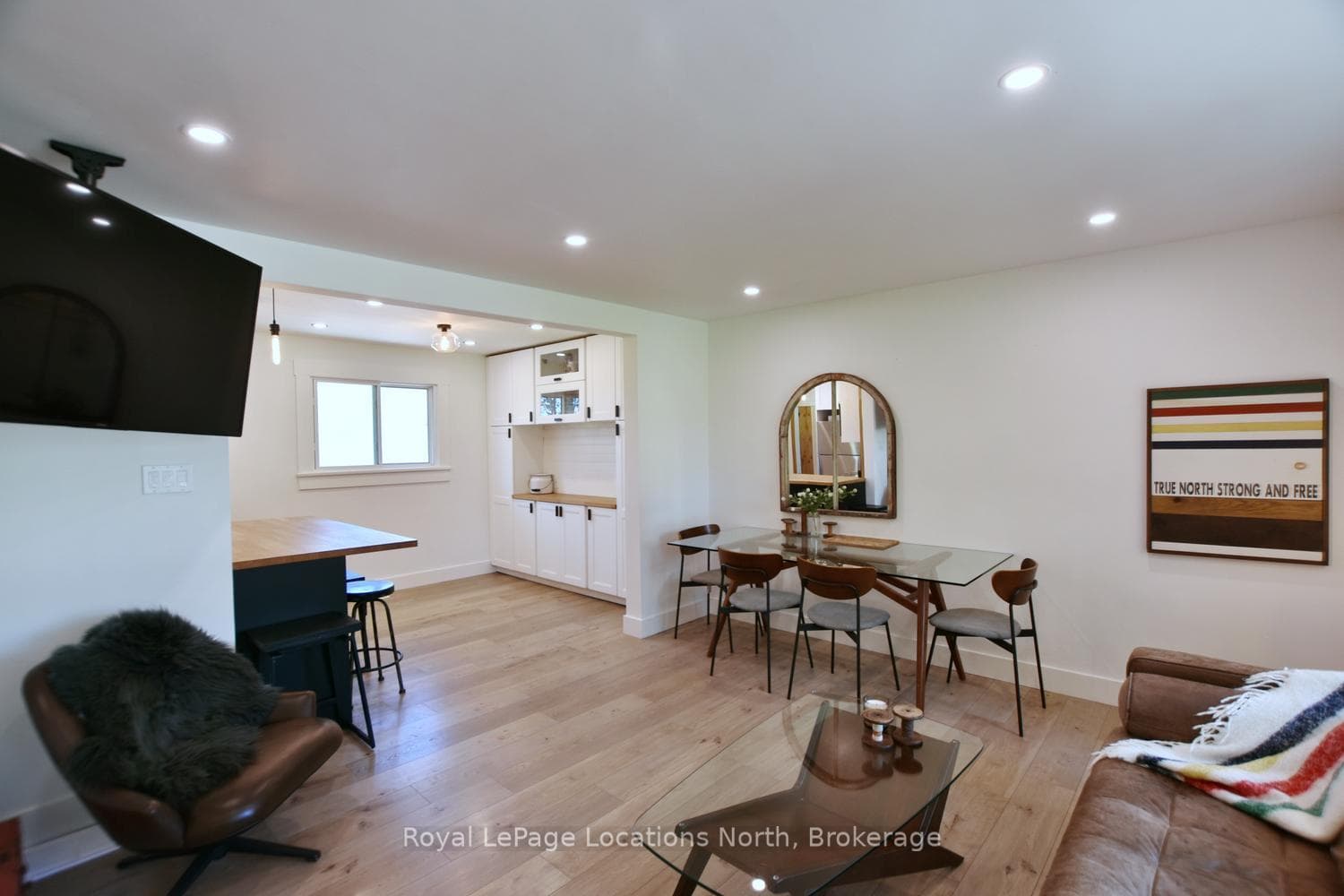 56 BATTEAUX Road photo 13