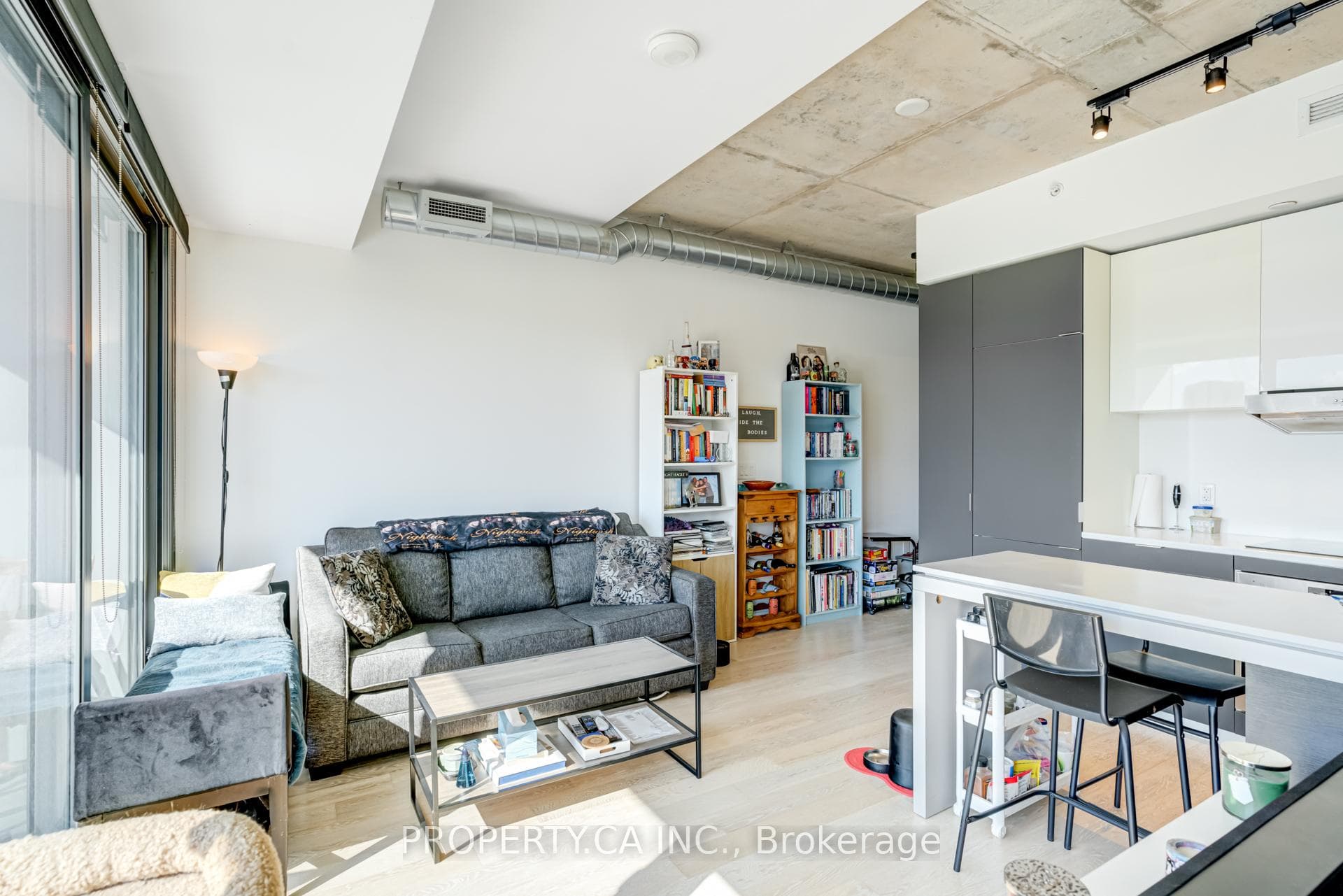 170 Bayview Avenue Unit 1302 photo 10