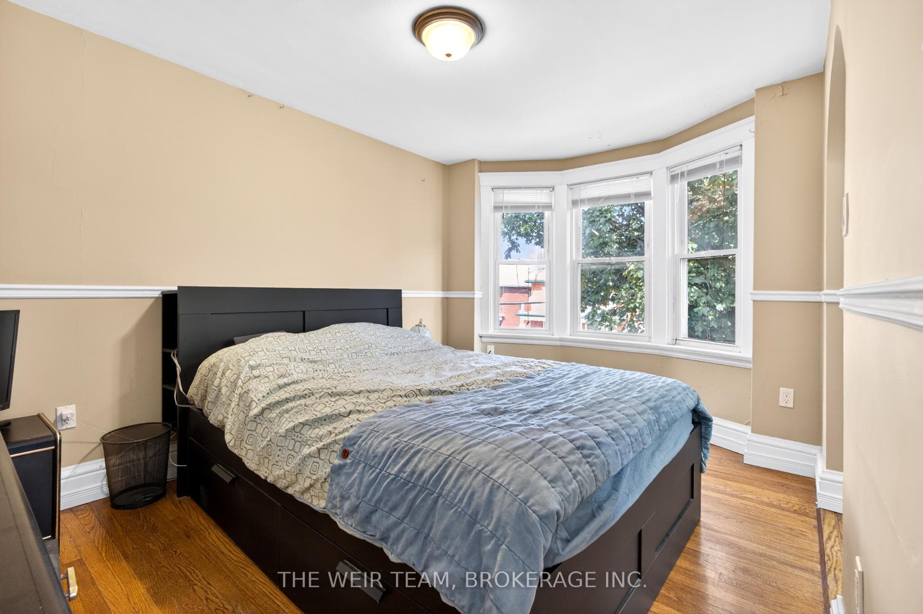 226 Ottawa Street photo 22