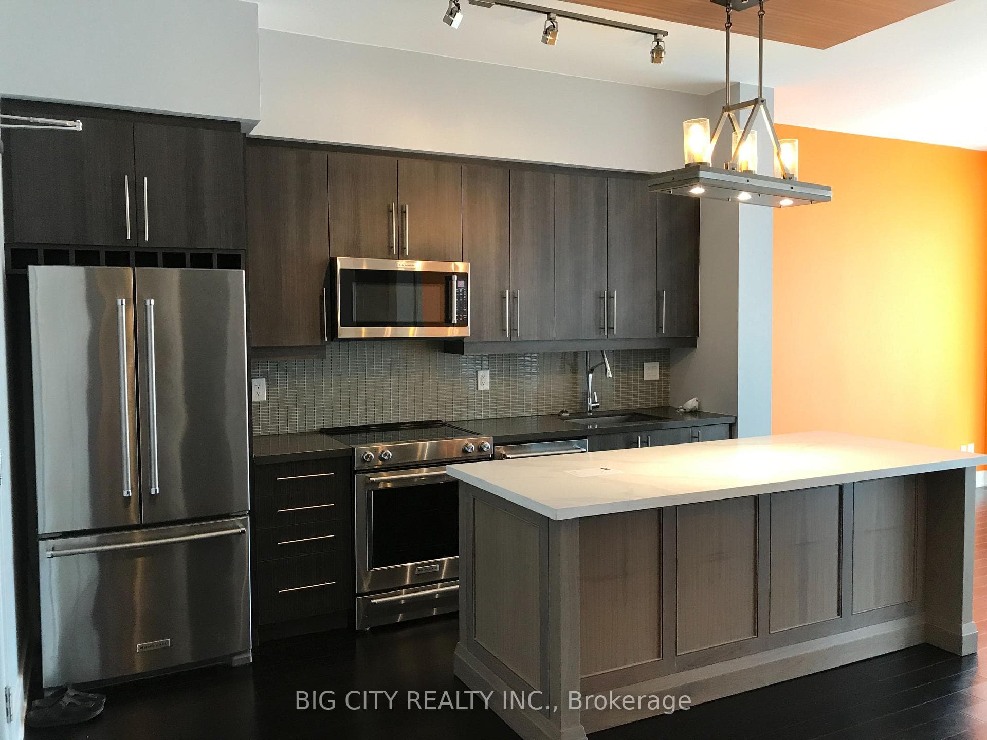 510 Curran Place Unit LPH10 photo 6