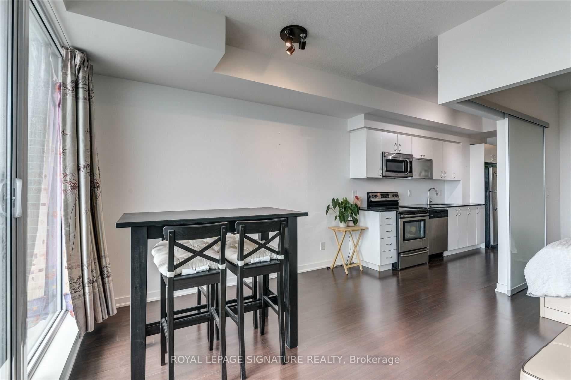 150 East Liberty Street Unit 2809 photo 5