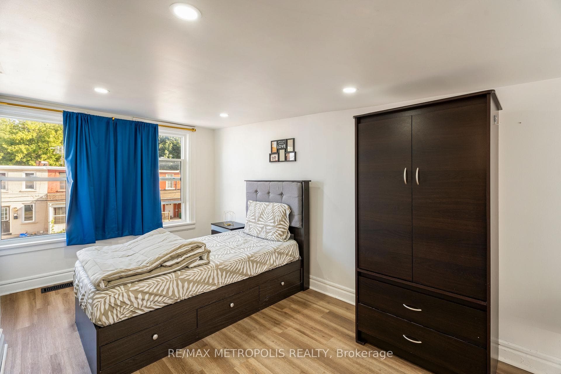 162 Olive Avenue photo 15