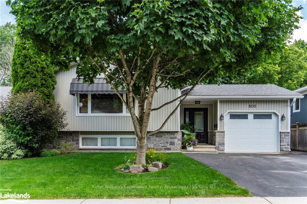 800 BIRCHWOOD Drive photo 1