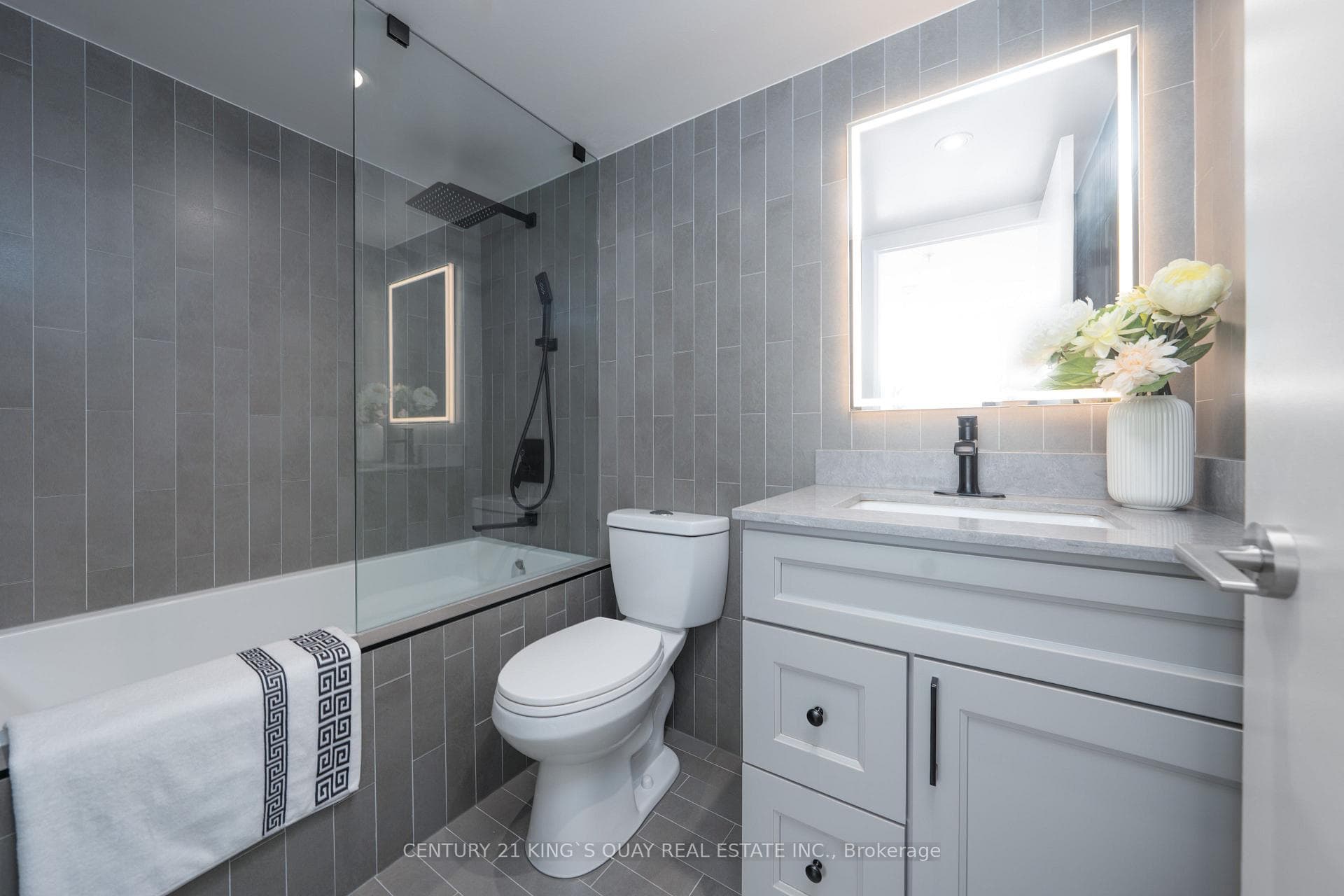5740 Yonge Street Unit 202 photo 14