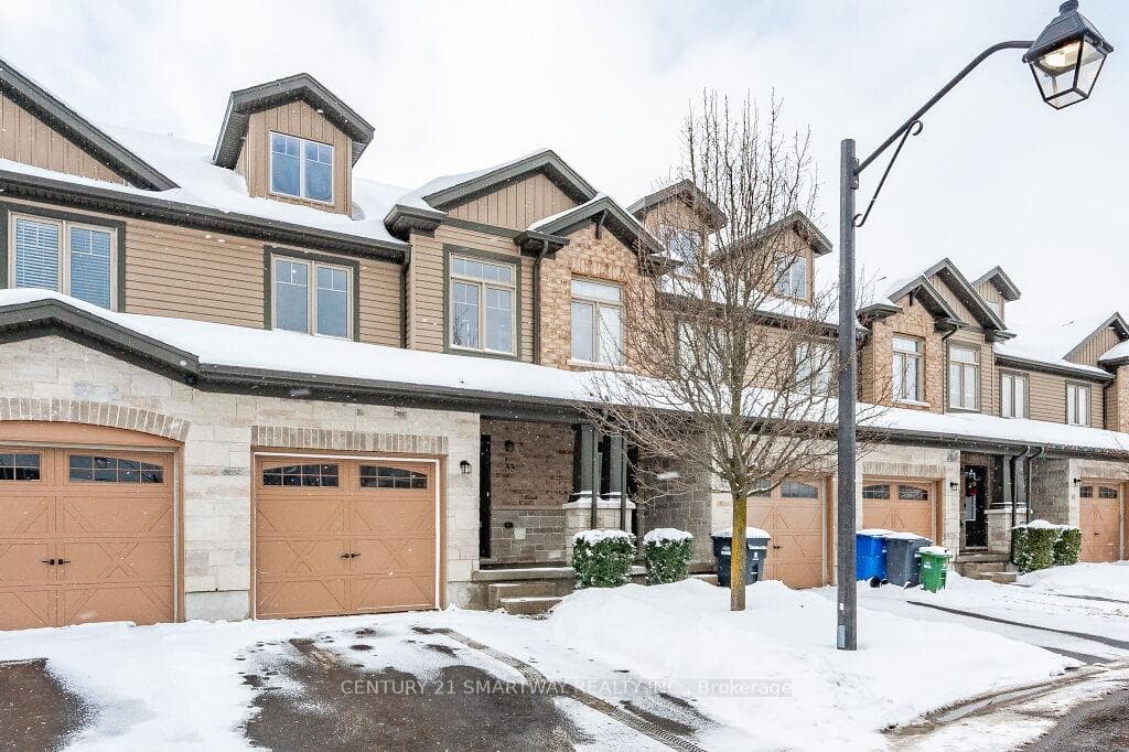 33 Arlington Crescent photo 2
