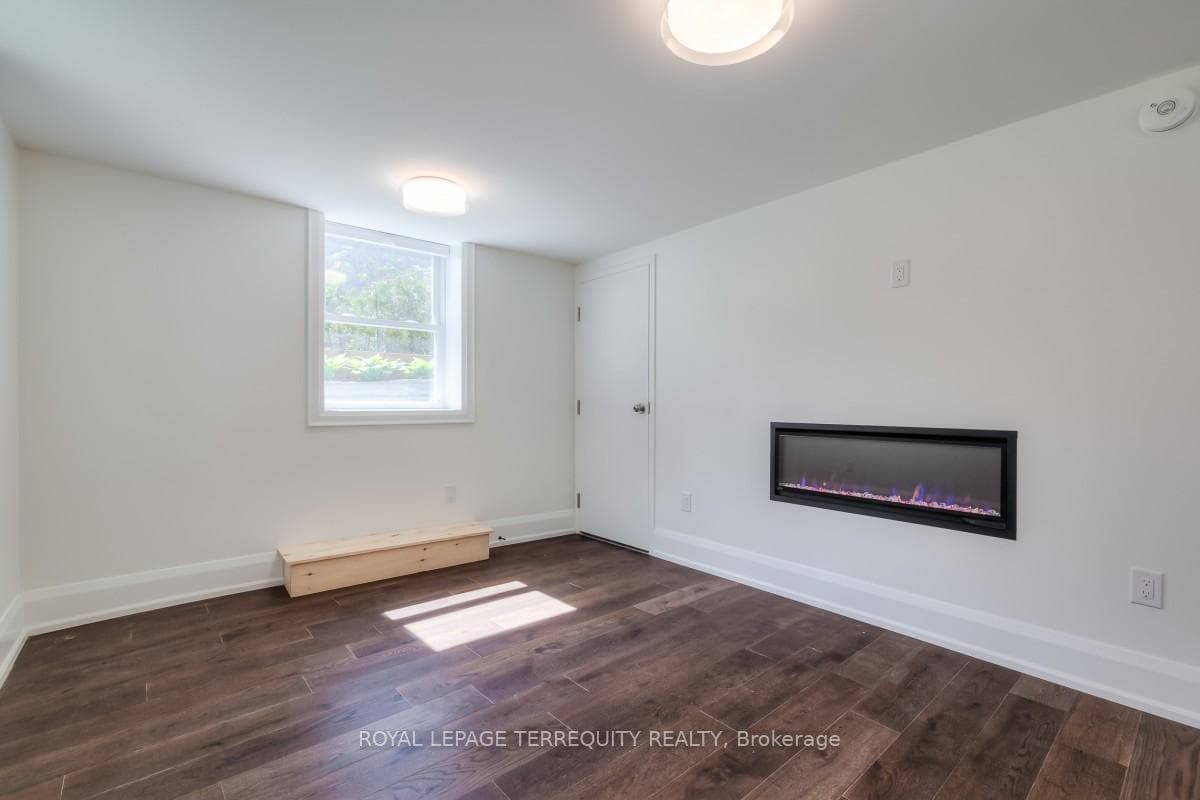 674 Eglinton Avenue Unit Lower photo 17