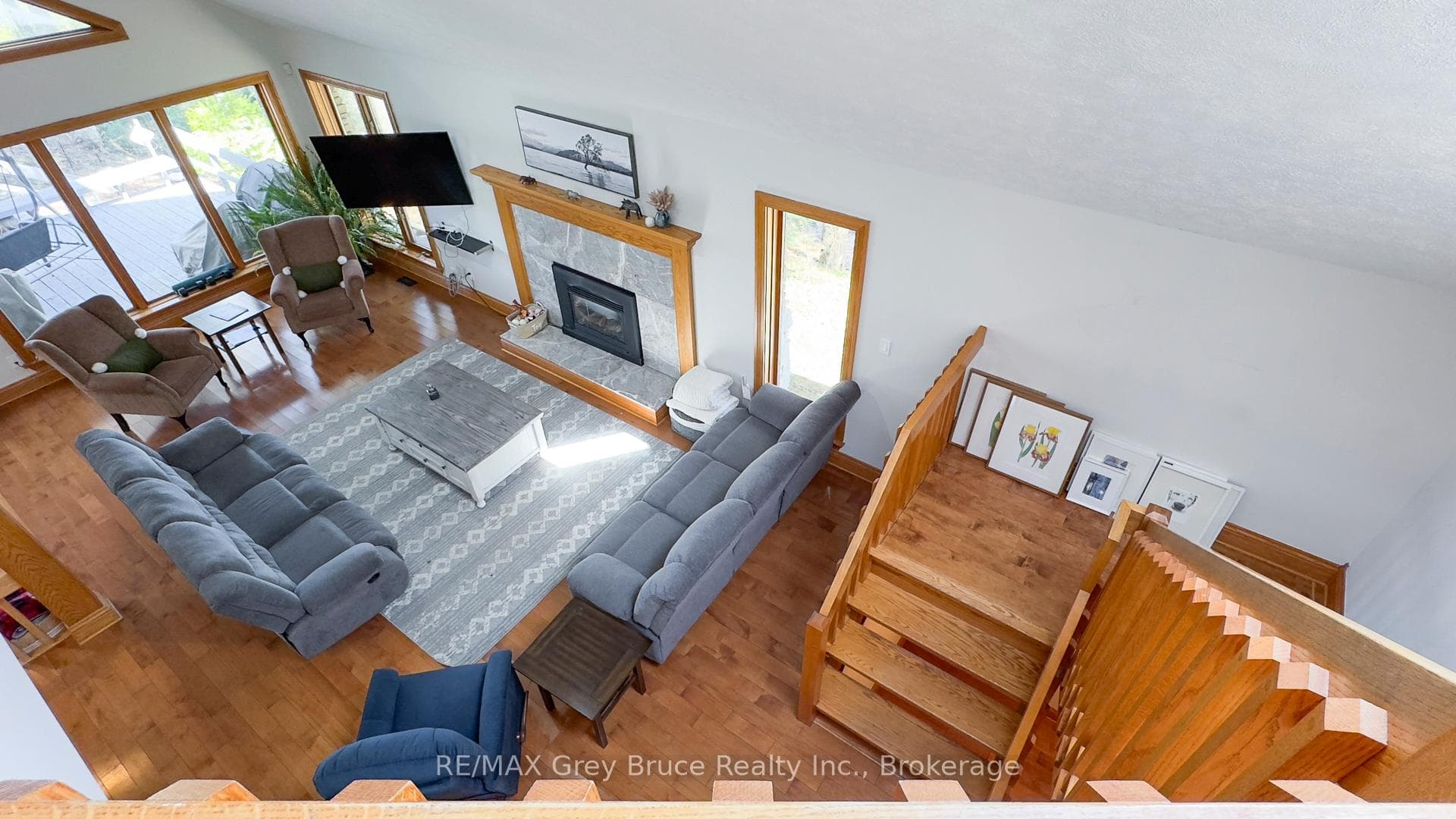 128 Thornridge Road photo 19