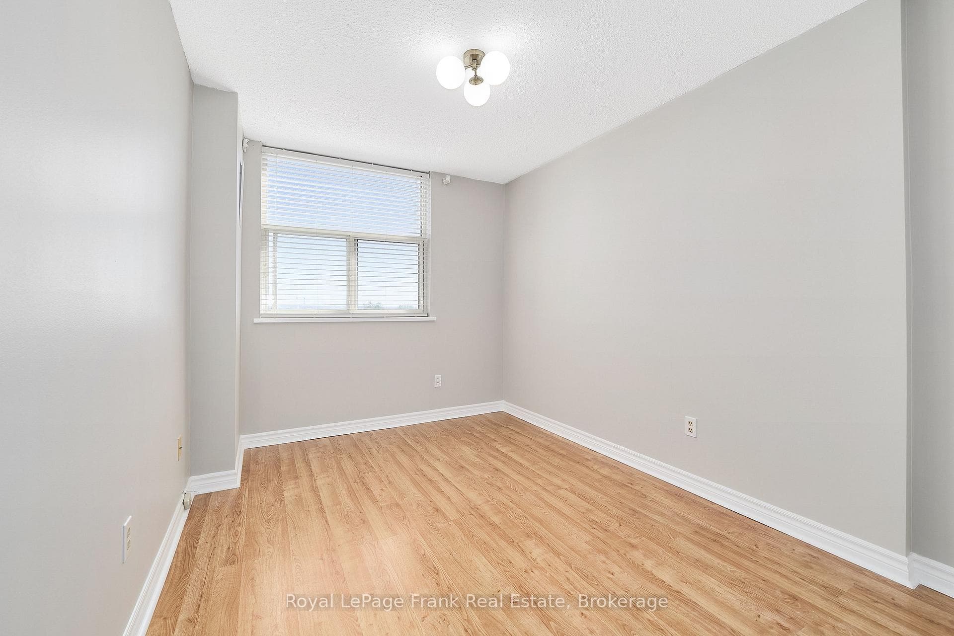 44 Falby Court Unit 909 photo 26