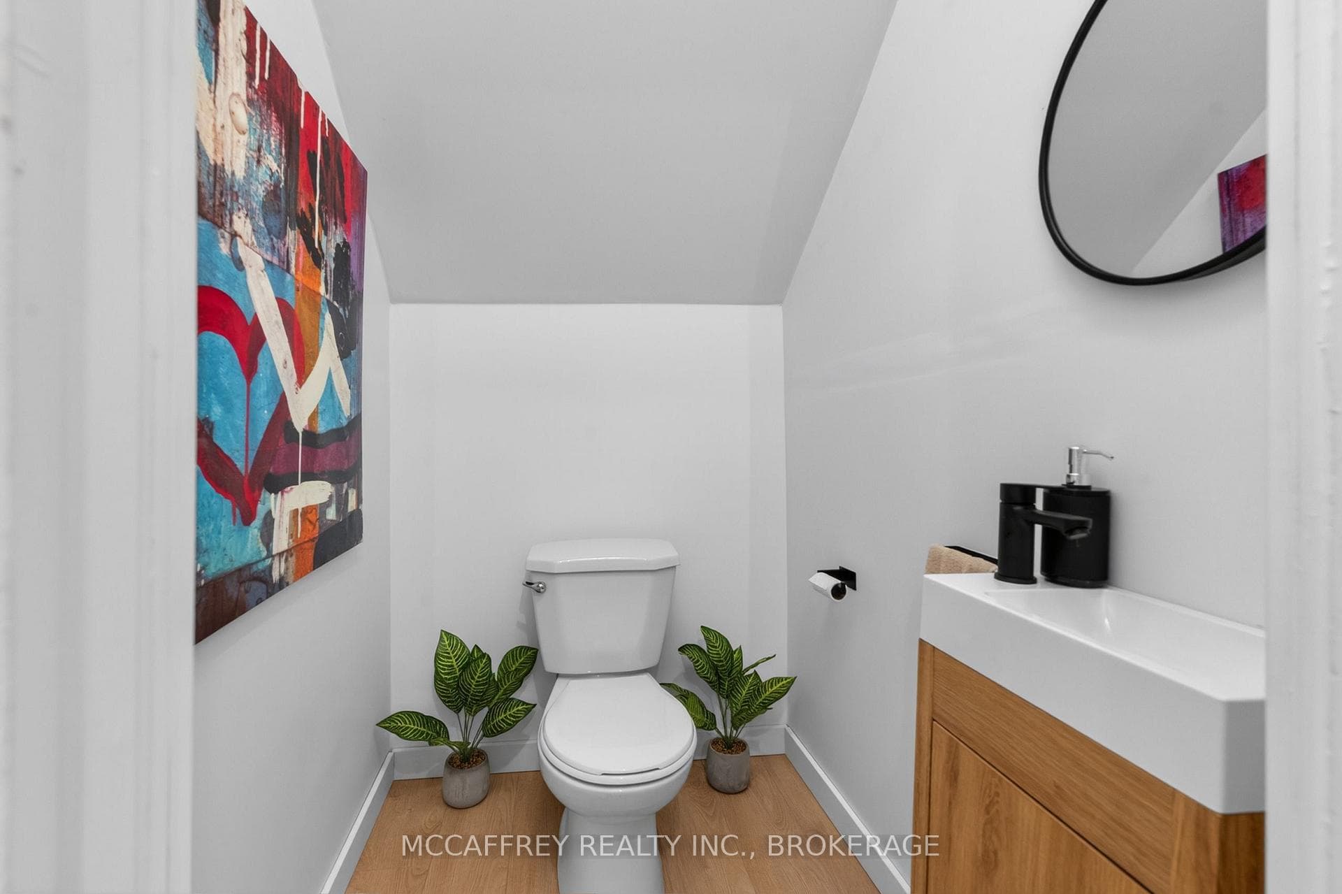 476 Hoards Road photo 22