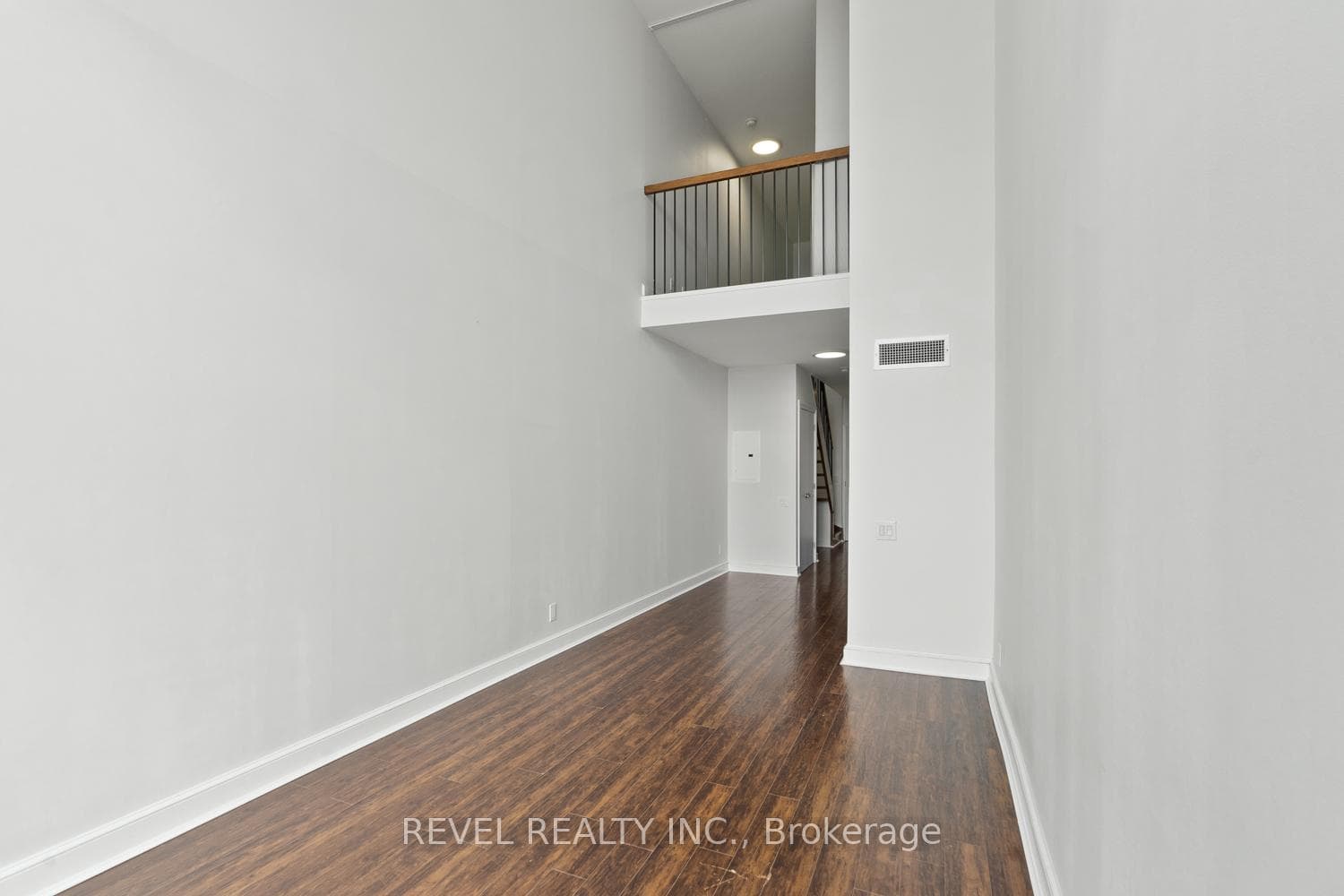 5 Hanna Avenue Unit 643 photo 8