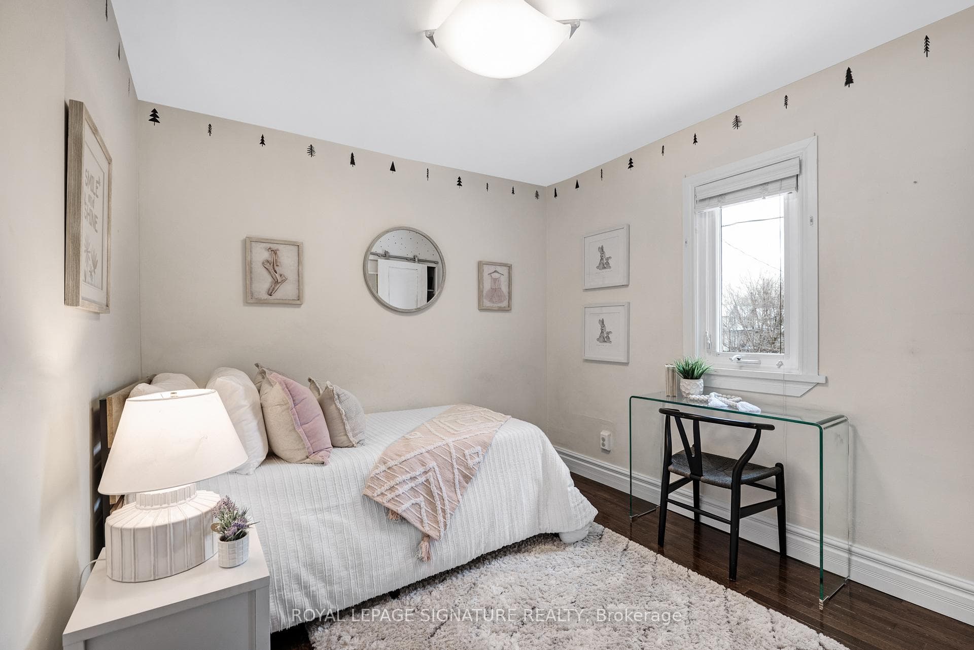 38 Bastedo Avenue photo 24