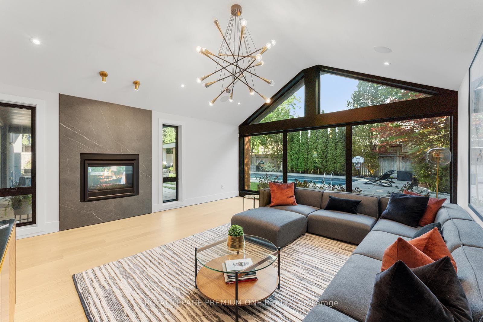 49 Norman Drive photo 24