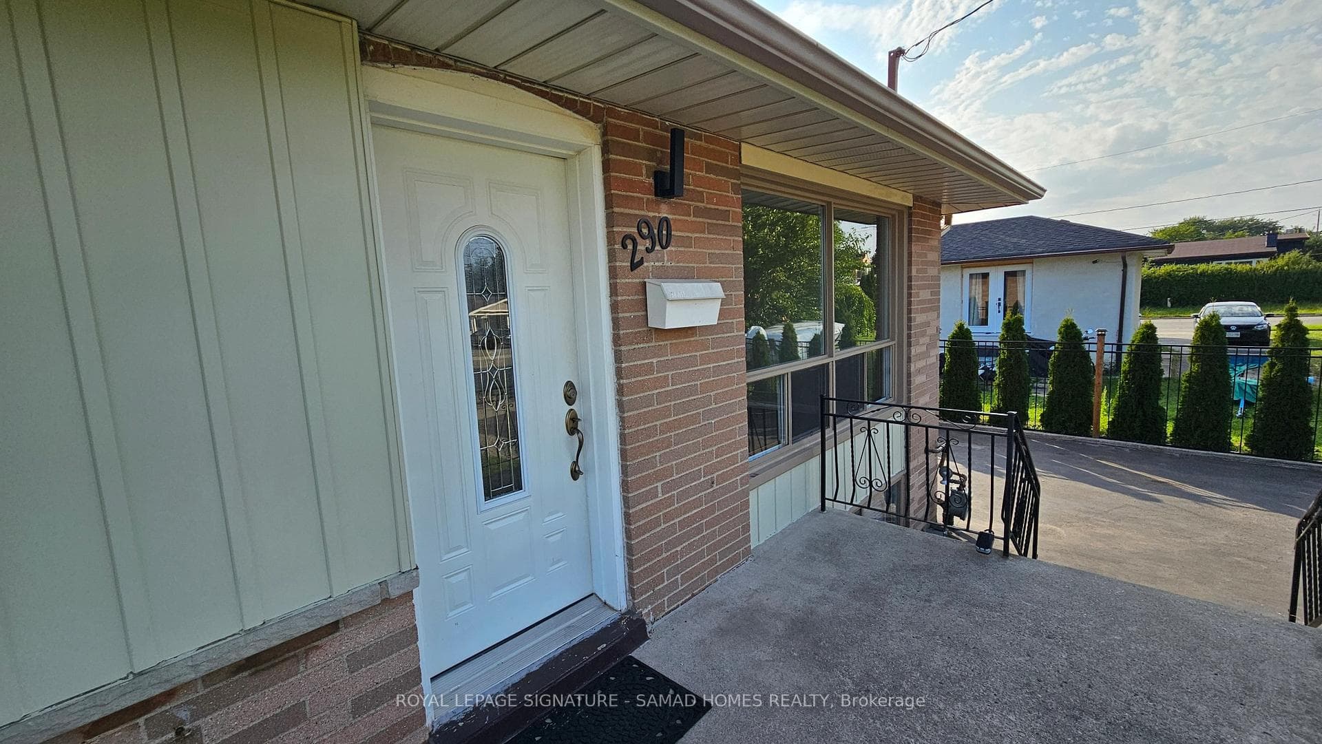 290 Morden Road photo 3