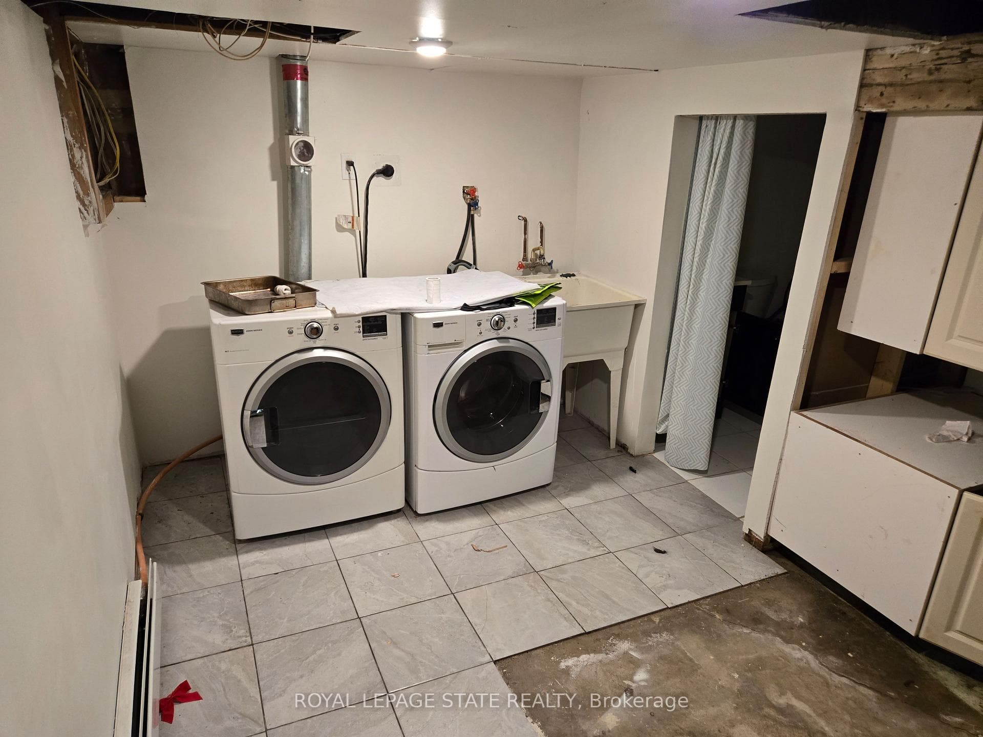4249 Elgin Street photo 14