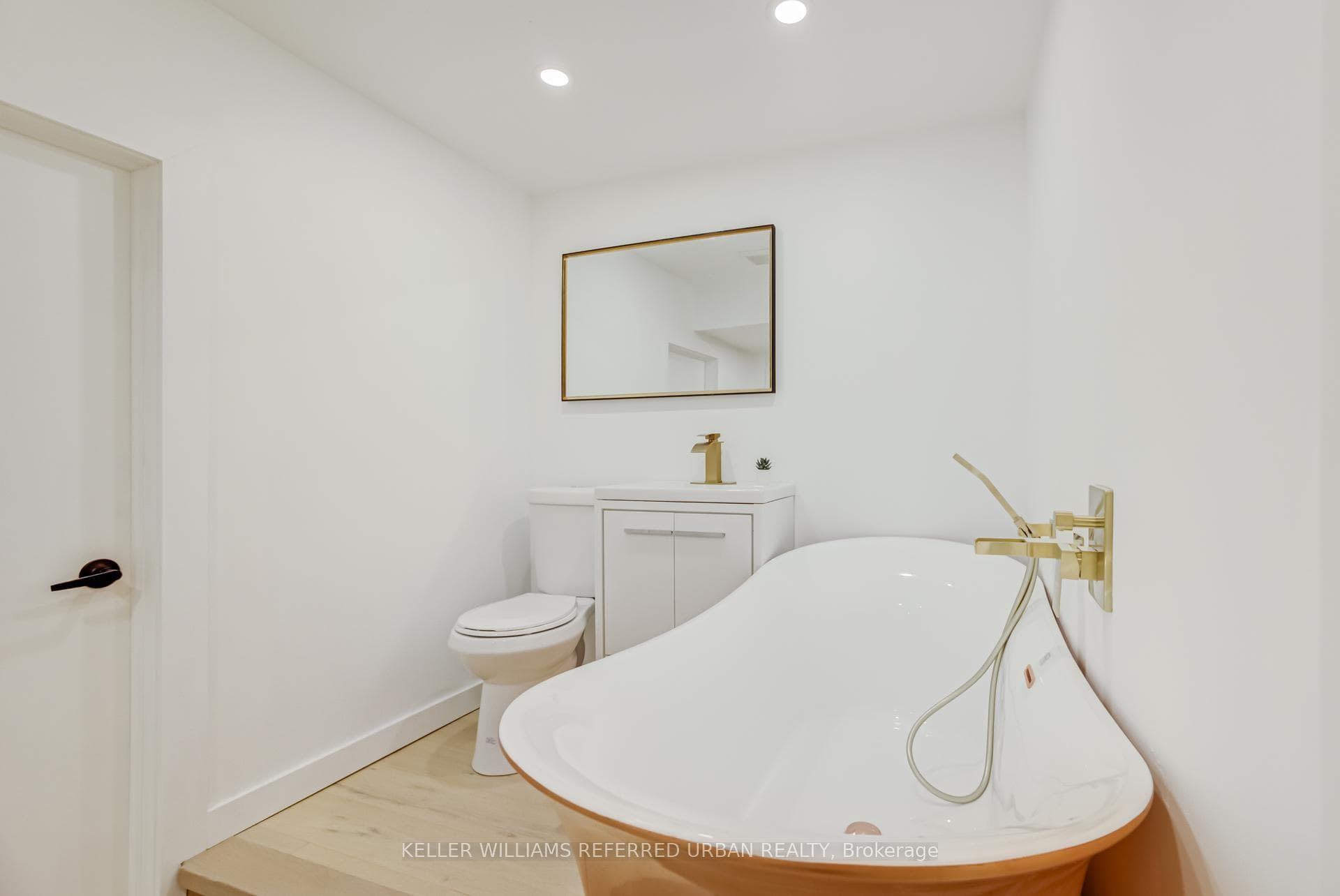 7 Cossar Drive photo 44
