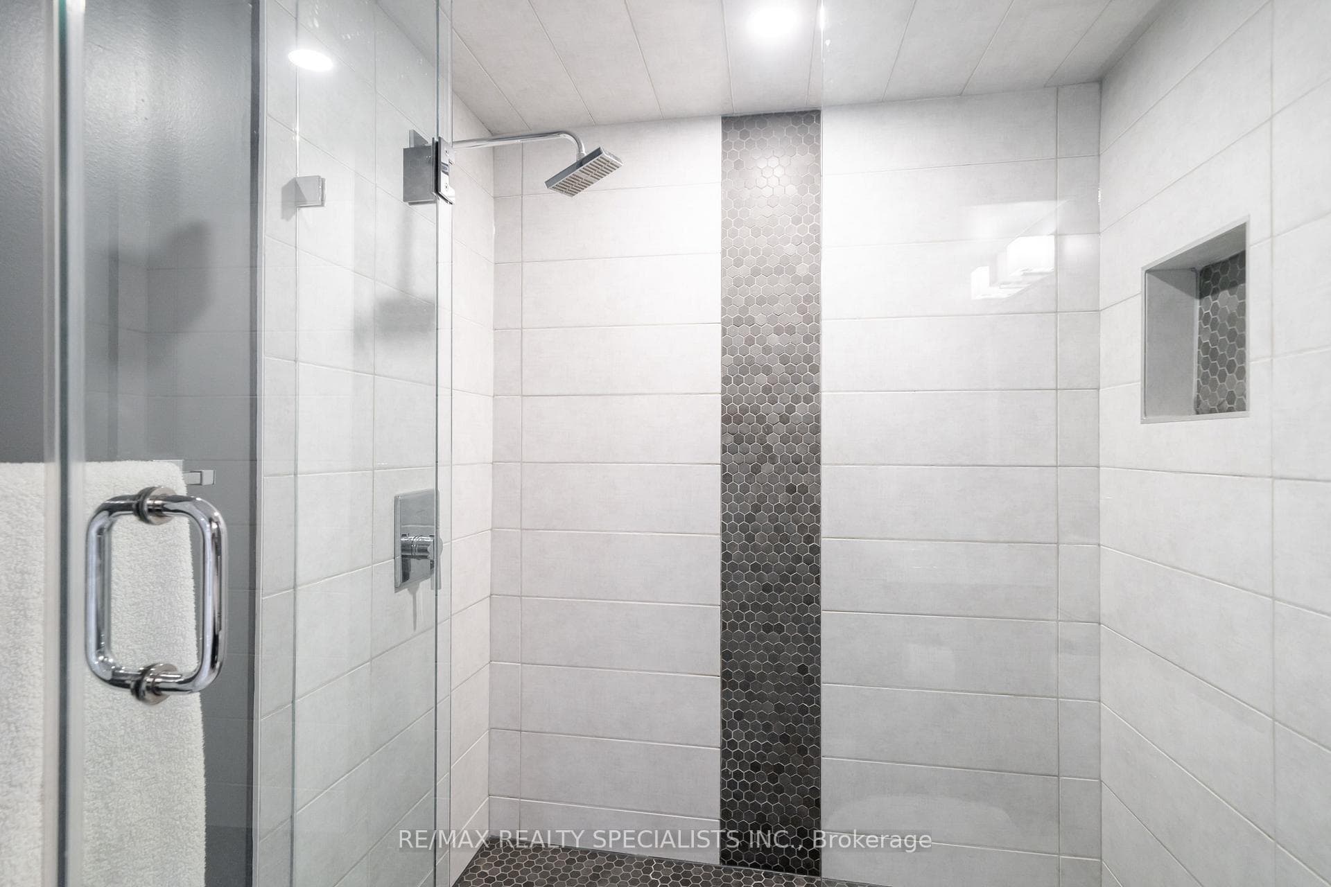 4021 Sasha Court photo 19