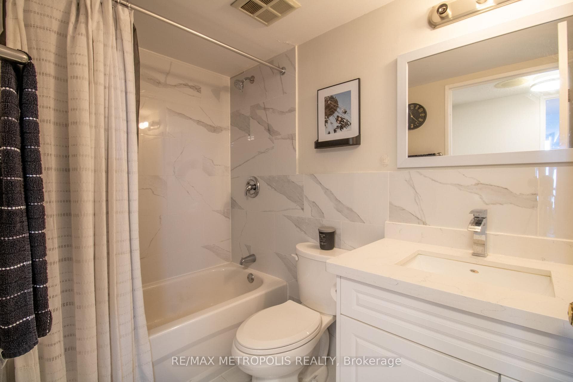 430 Mclevin Avenue Unit 801 photo 24
