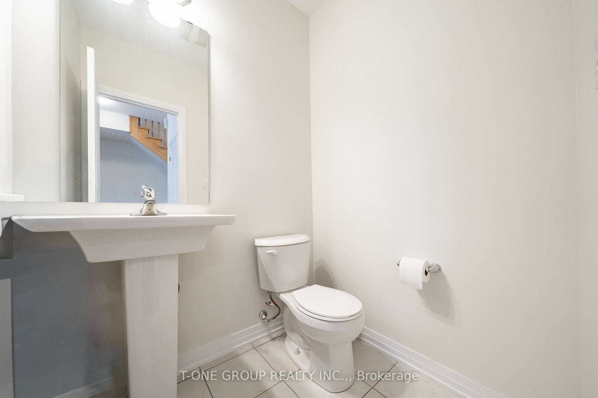 71 Millman Lane photo 4