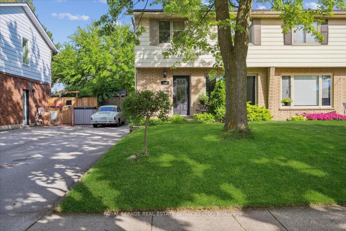 636 Artreva Crescent photo 1