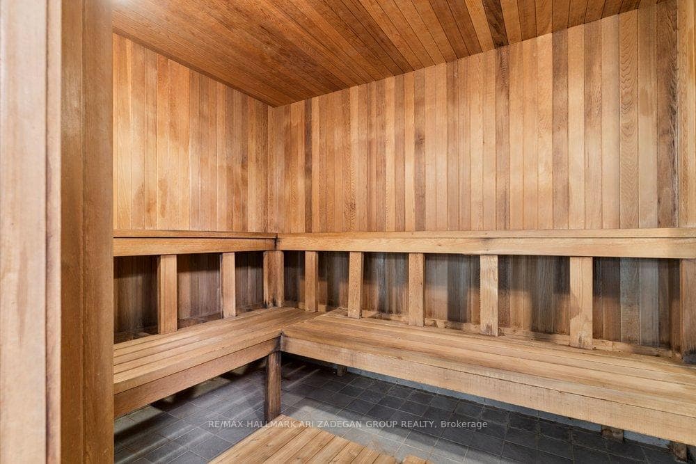 19 Grand Trunk Crescent Unit 3108 photo 24