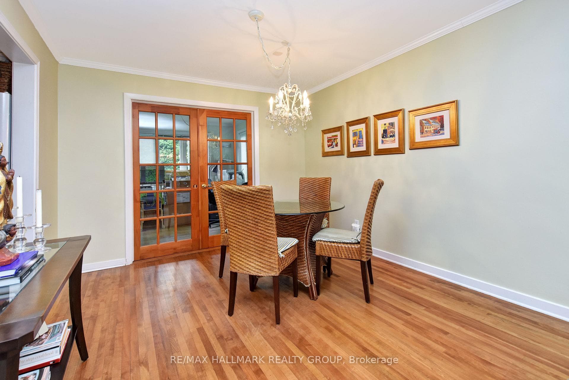 32 Arundel Avenue photo 9