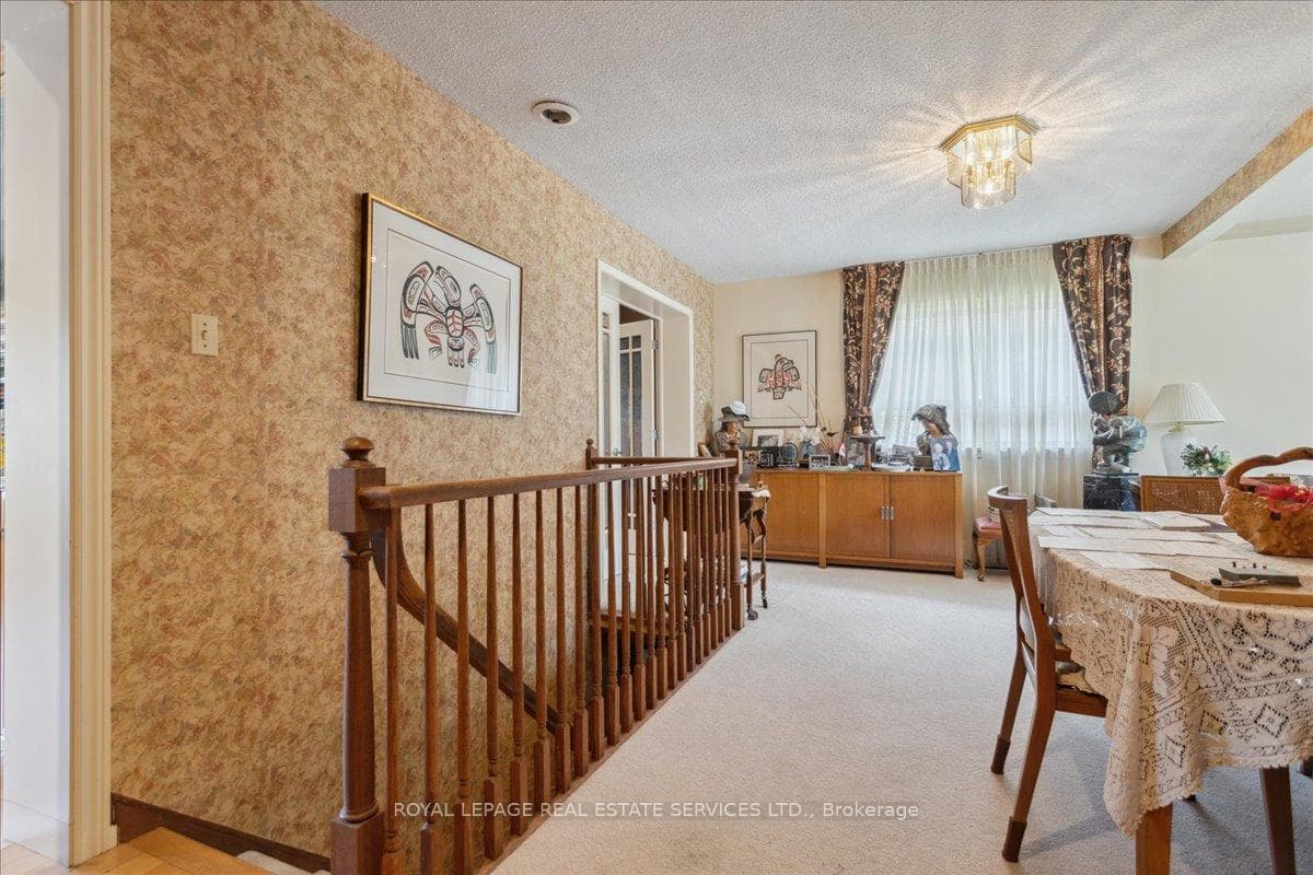 367 Maplehurst Avenue photo 7