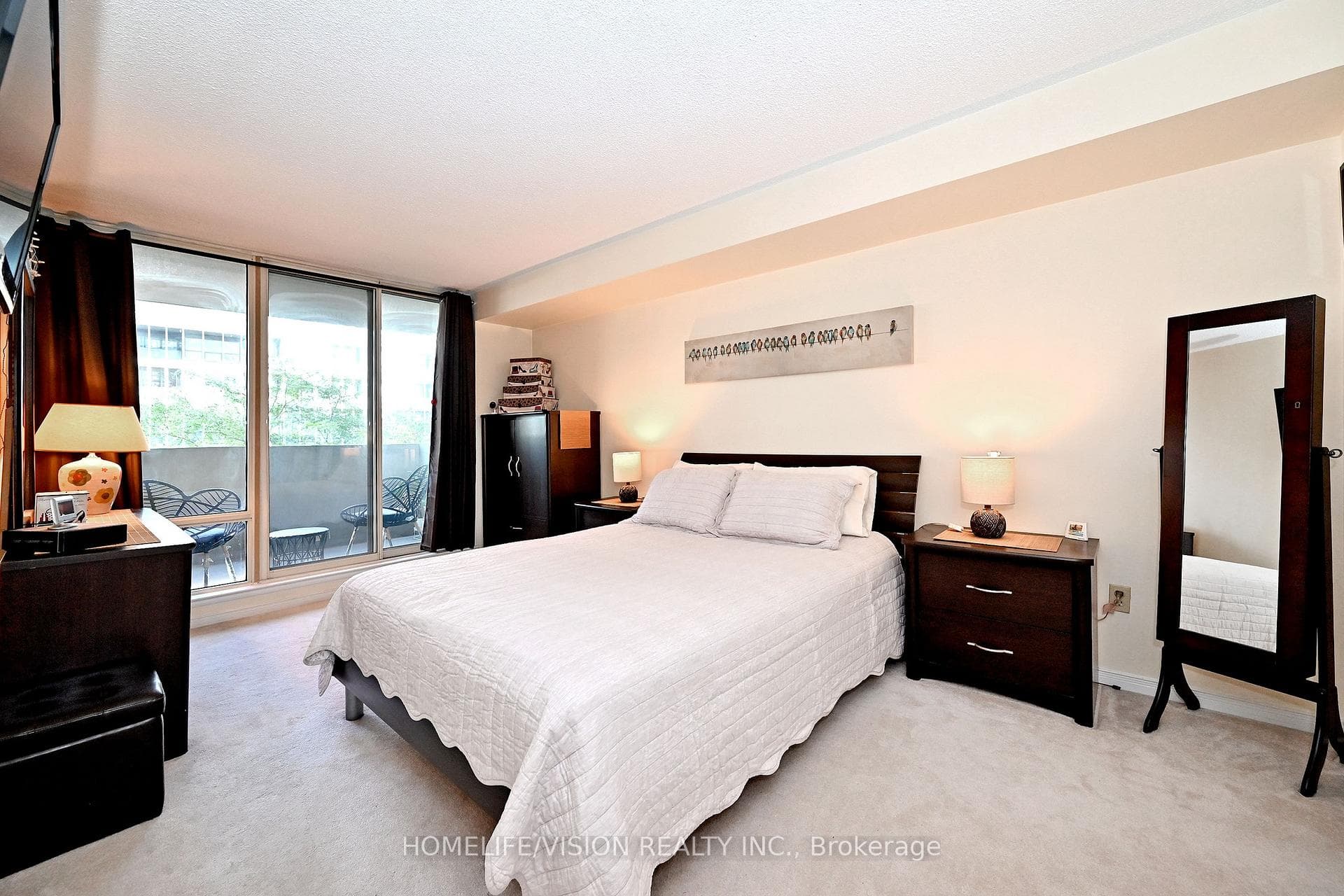 330 Rathburn Road Unit 306 photo 23
