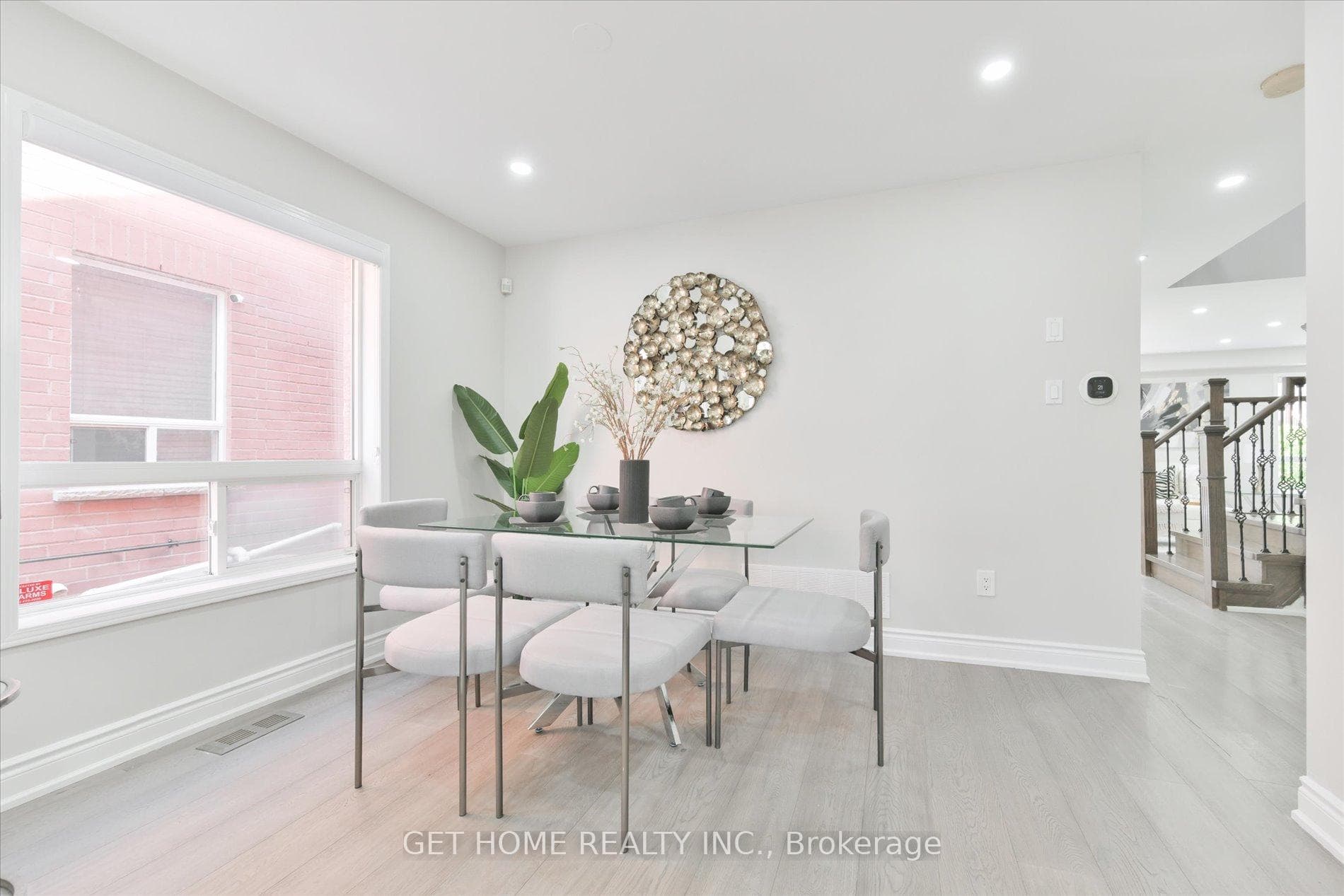 13 Sedgewick Circle photo 9