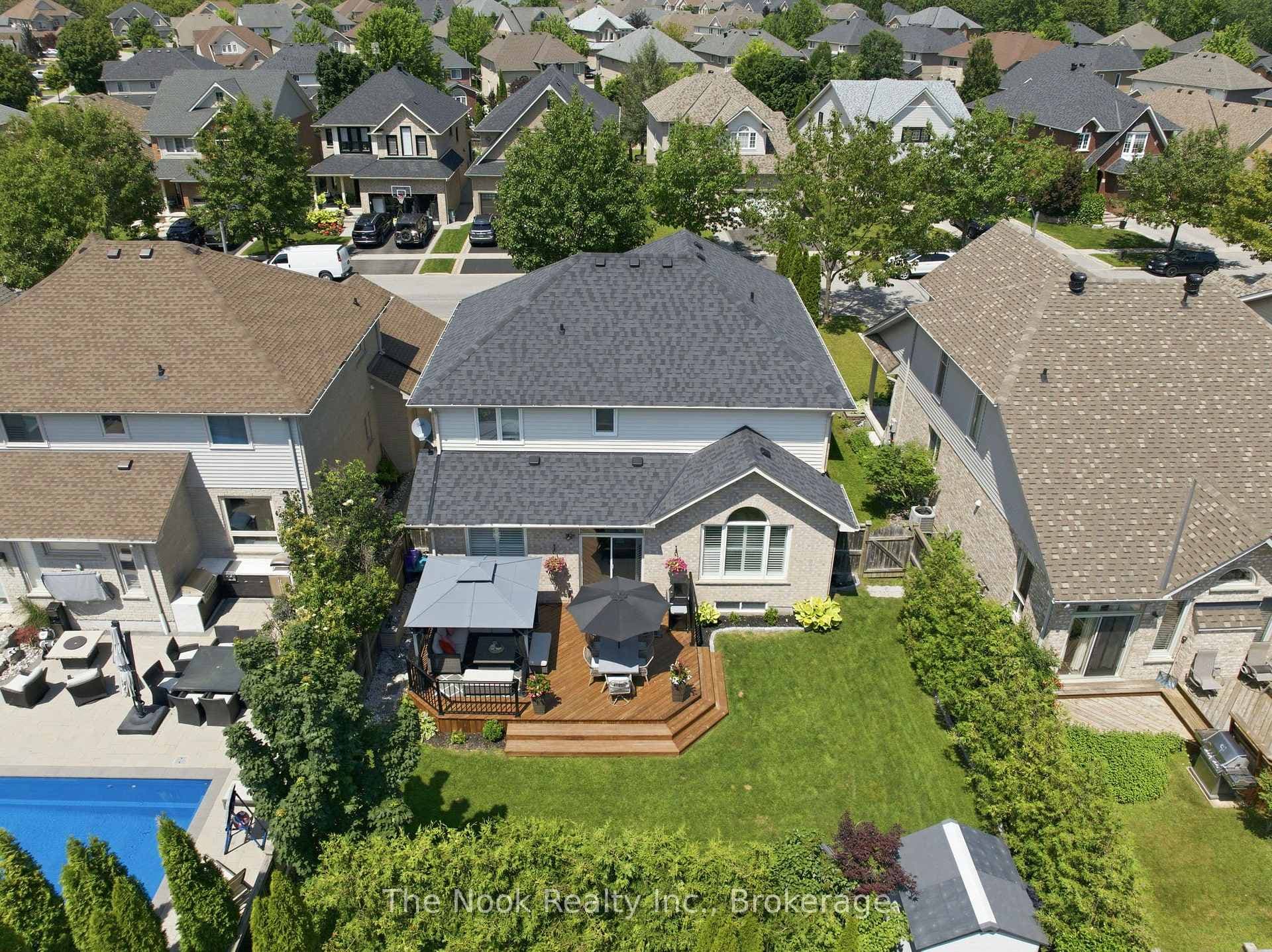 366 Travail Avenue photo 44