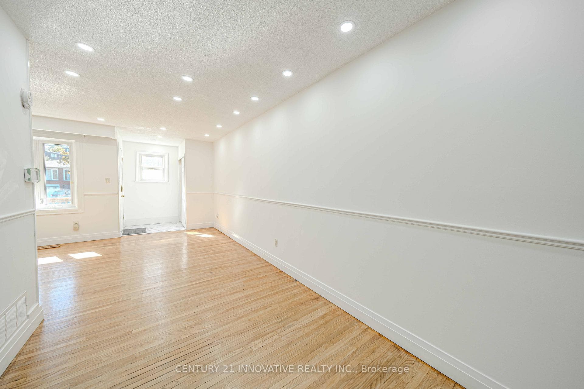 456 Sedan Crescent photo 13