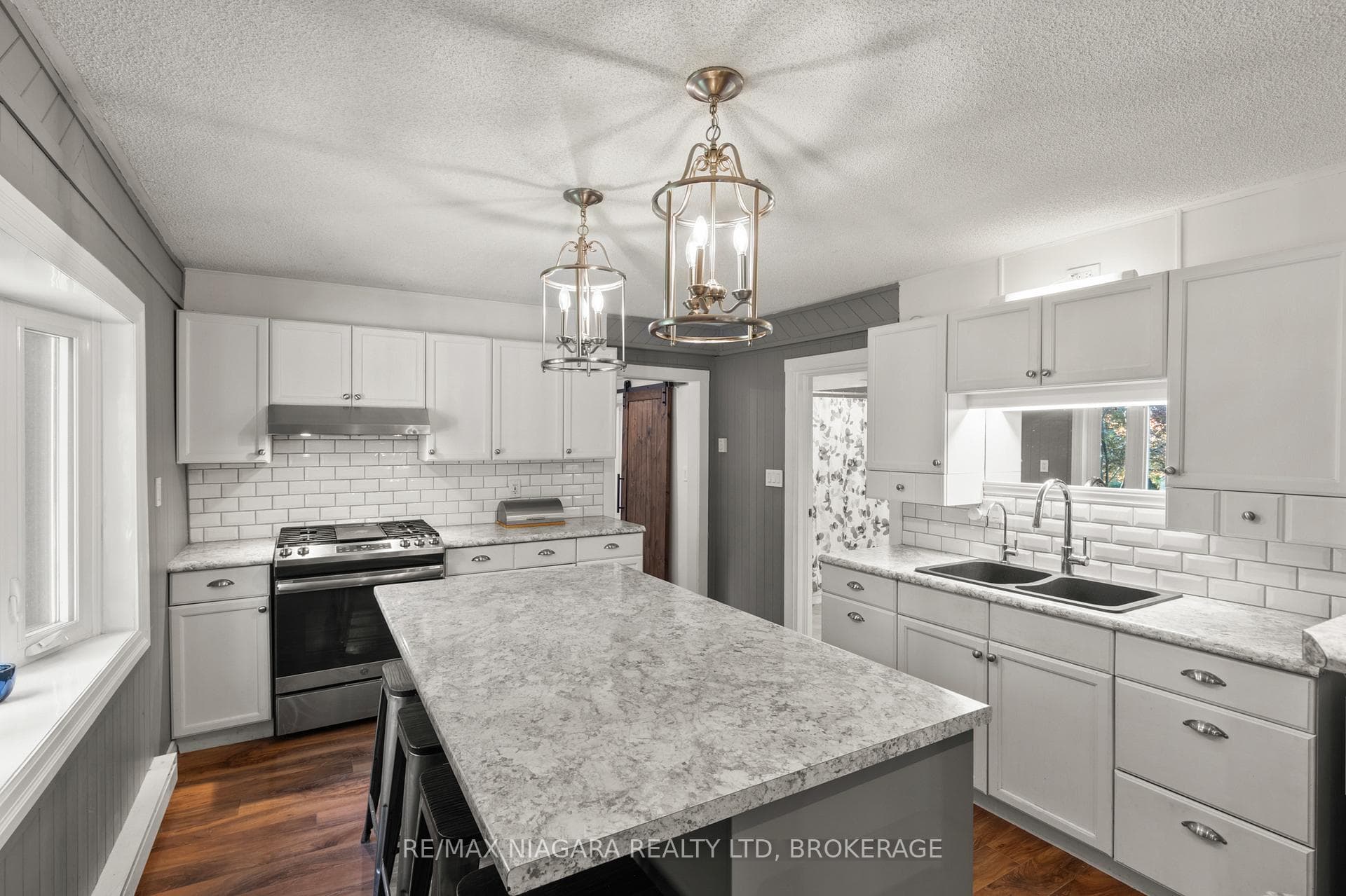 10408 Lakeshore Road photo 20