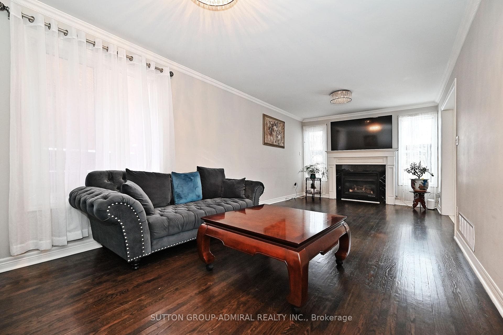 152 Colombo Acres photo 8