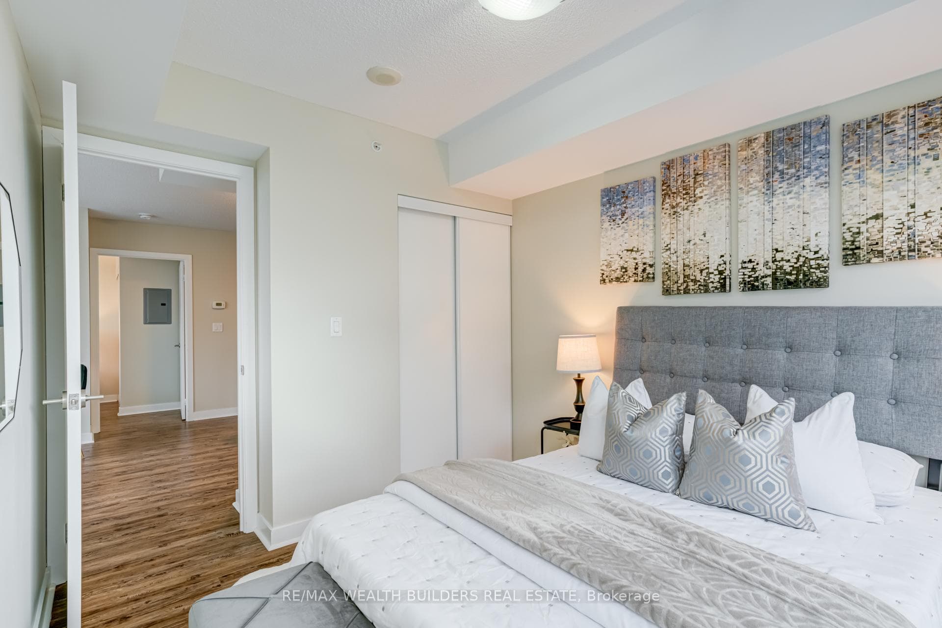 5740 Yonge Street Unit 1007 photo 28