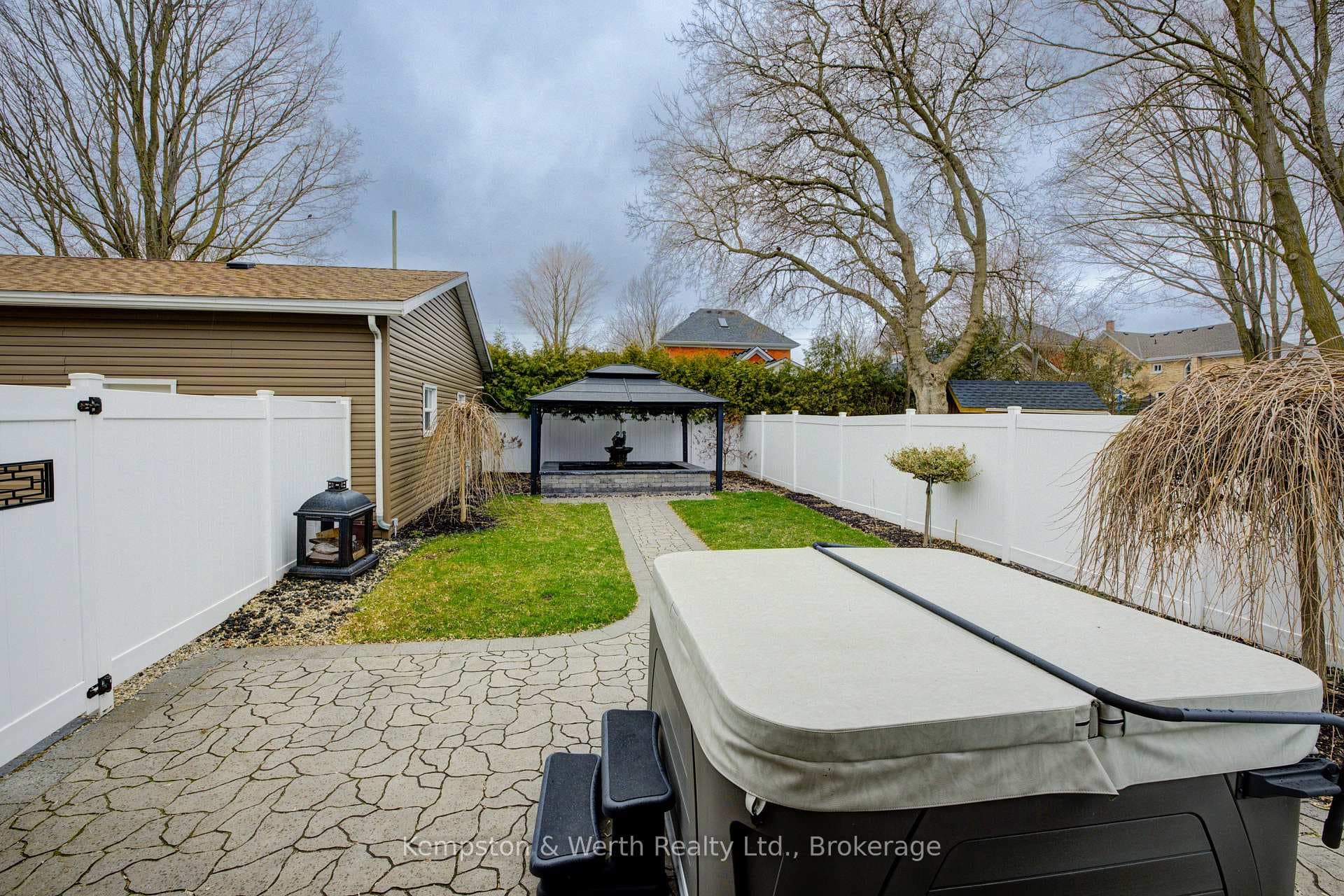 345 Livingstone Avenue photo 29