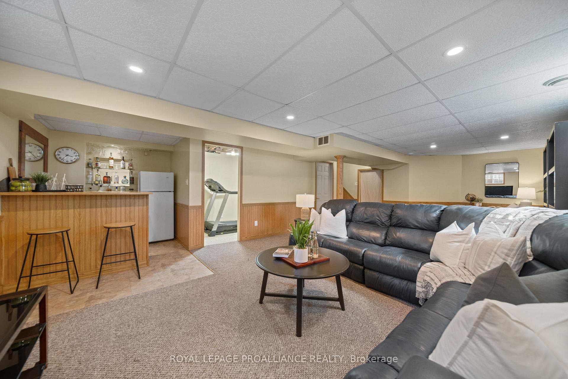 199 Richfield Square photo 33