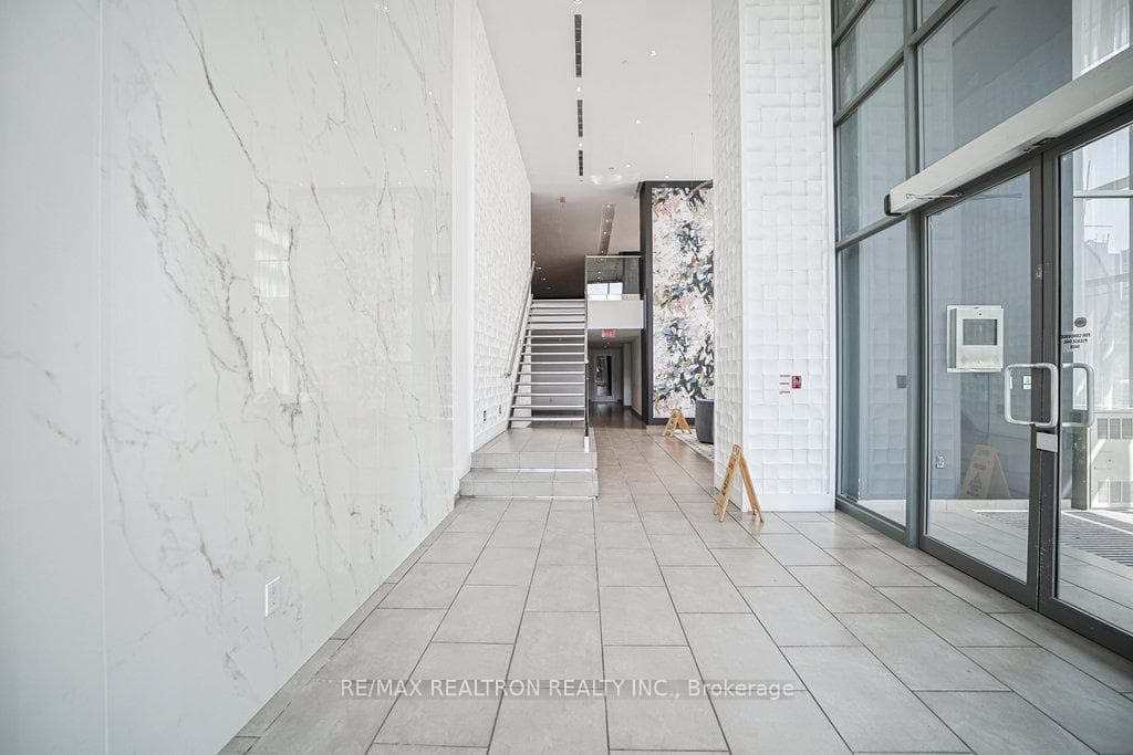 15 FORT YORK Boulevard Unit 2705 photo 50