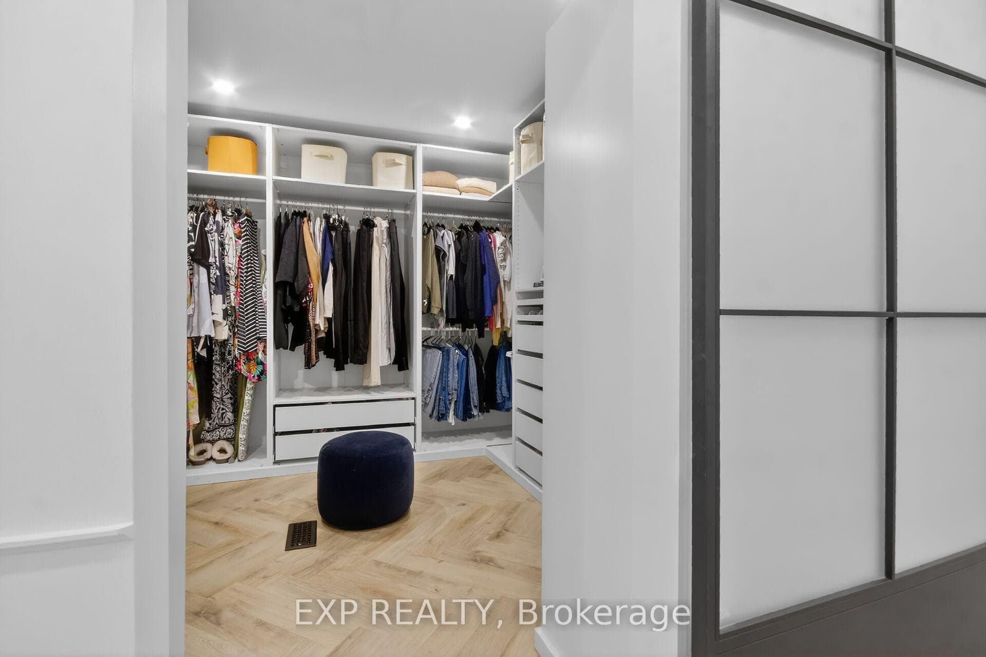 541 Dressage Avenue photo 34