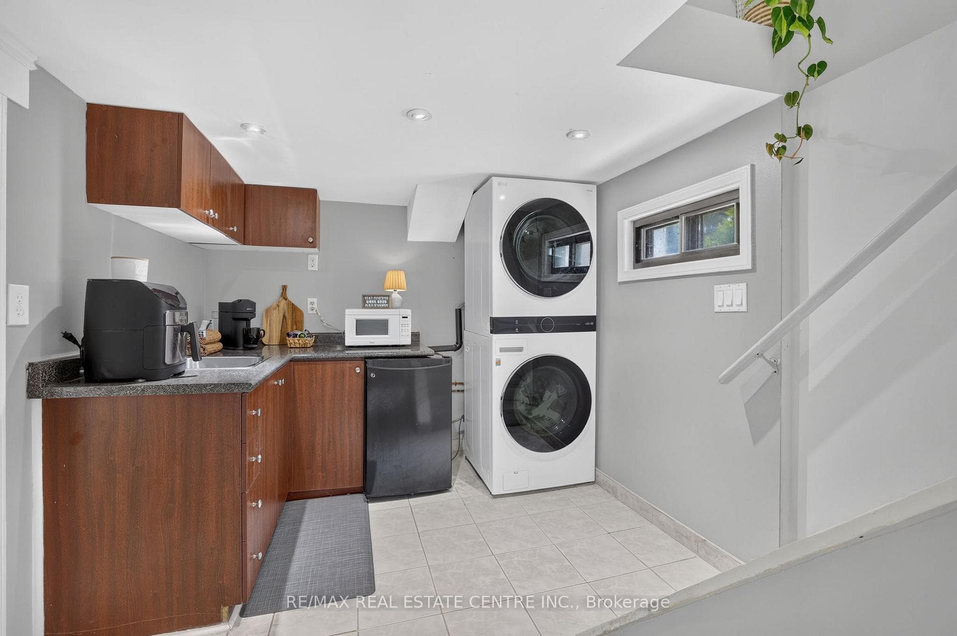 75 West Street photo 35