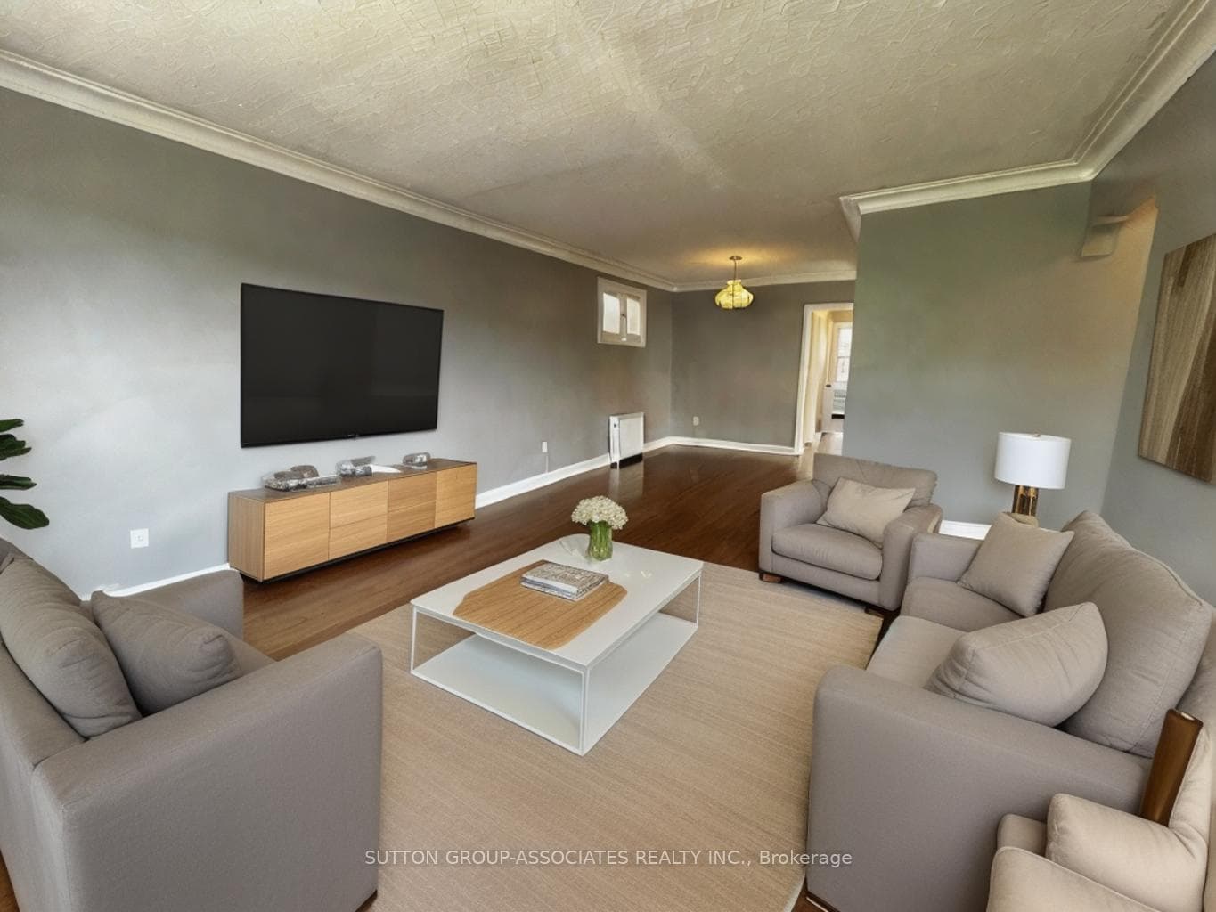 131 Kenwood Avenue Unit 3 photo 4