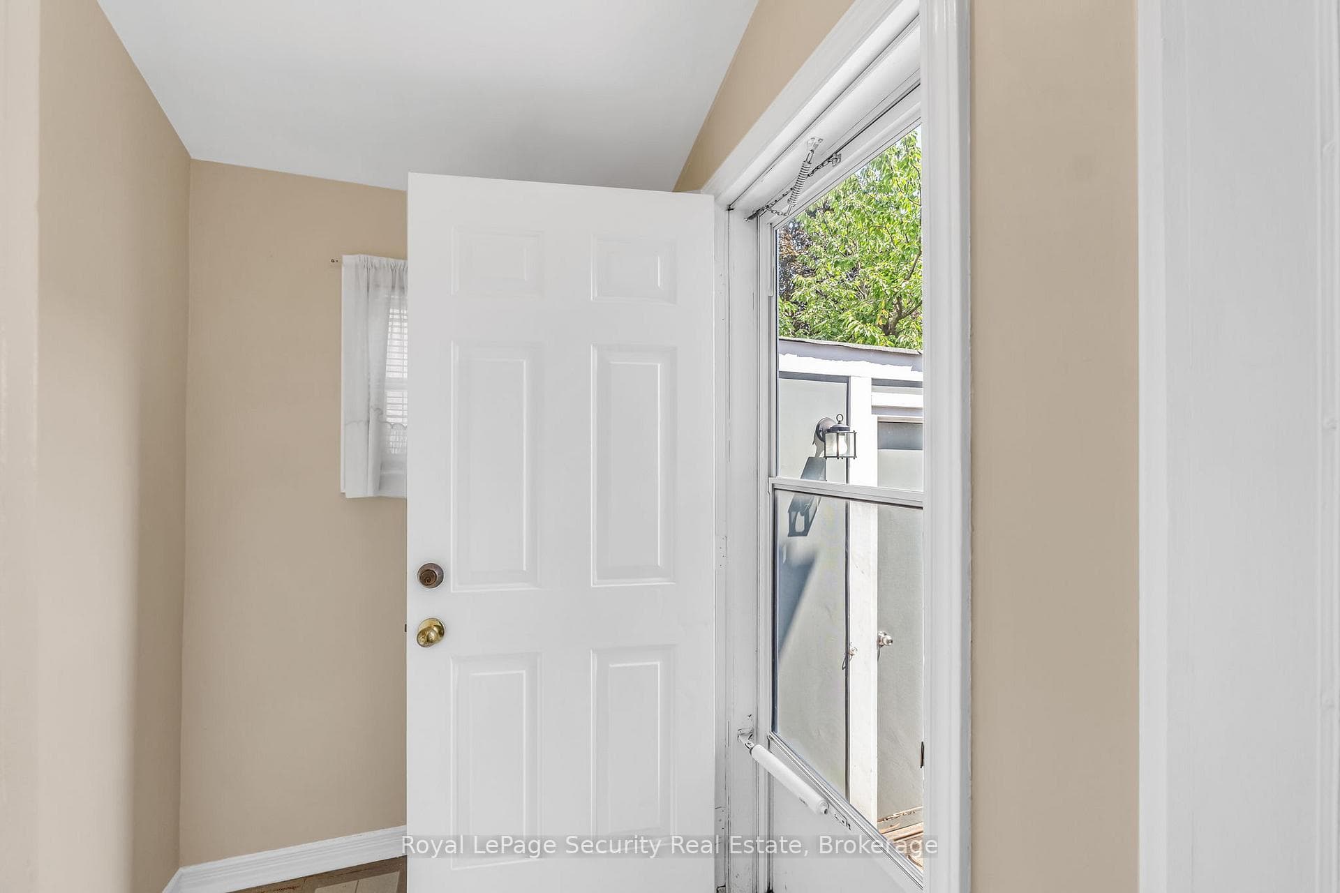 427 Glenholme Avenue photo 15