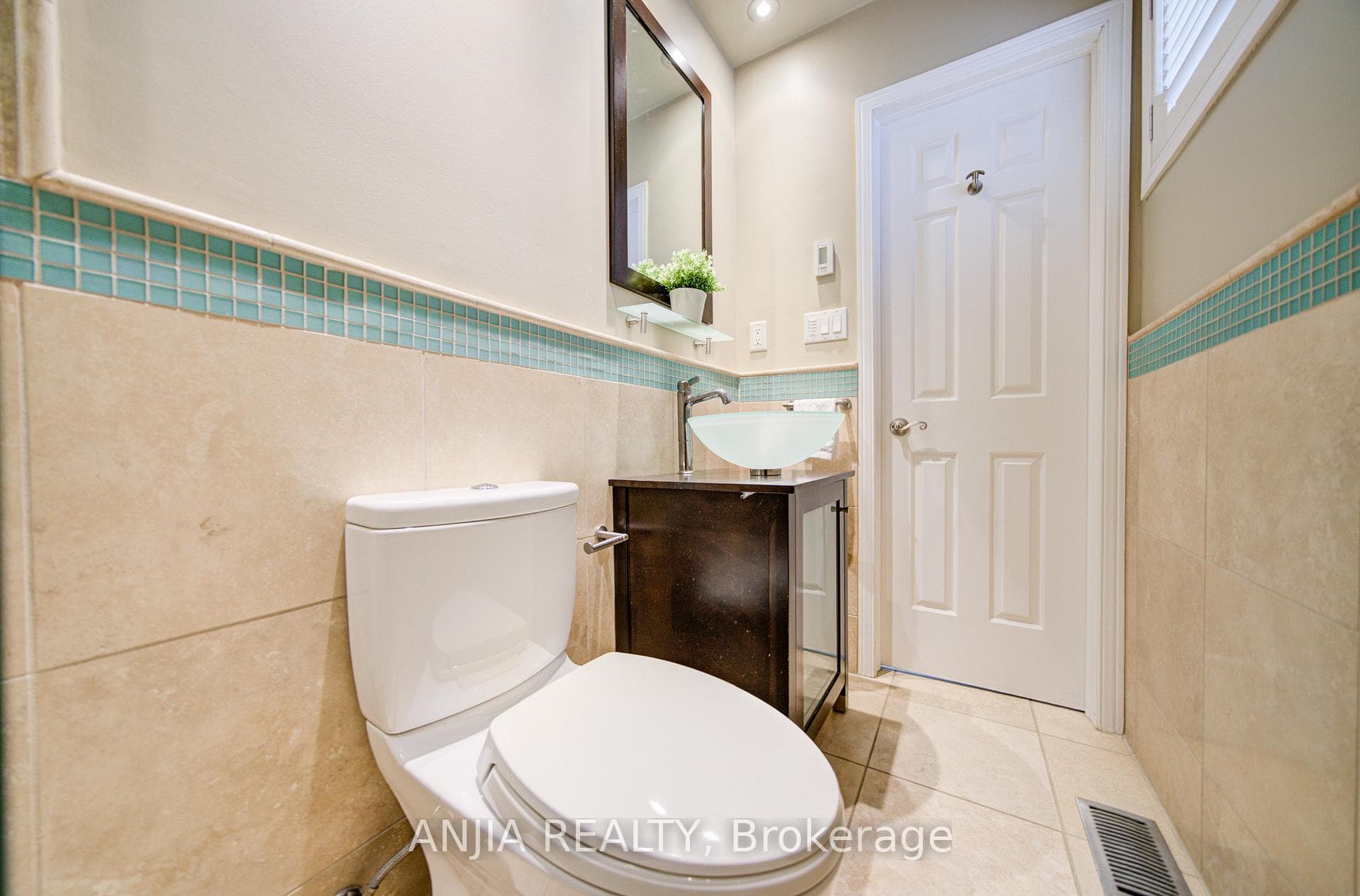 70 Briarwood Road photo 30