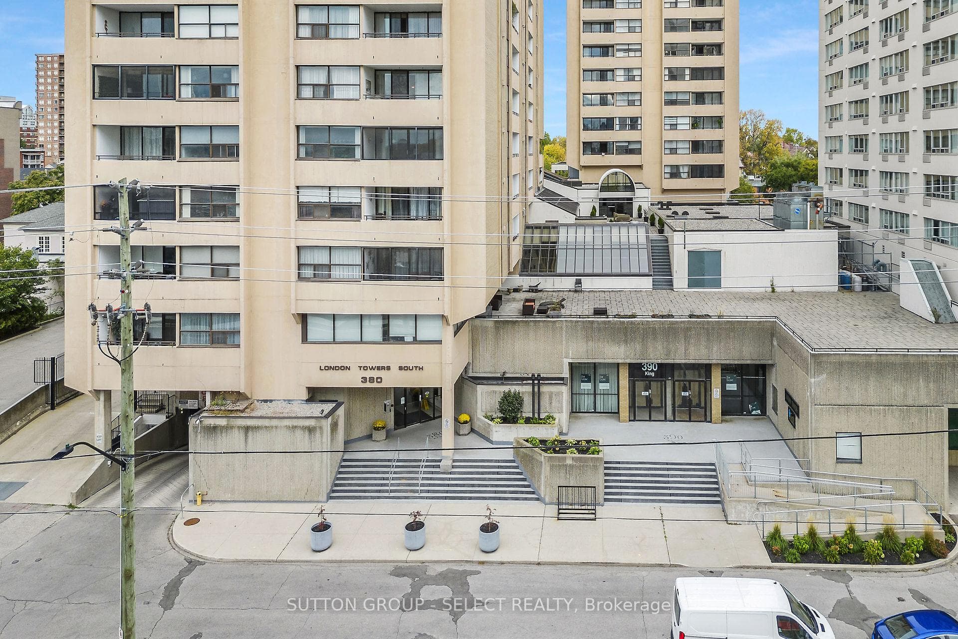 380 King Street Unit 1701 photo 4