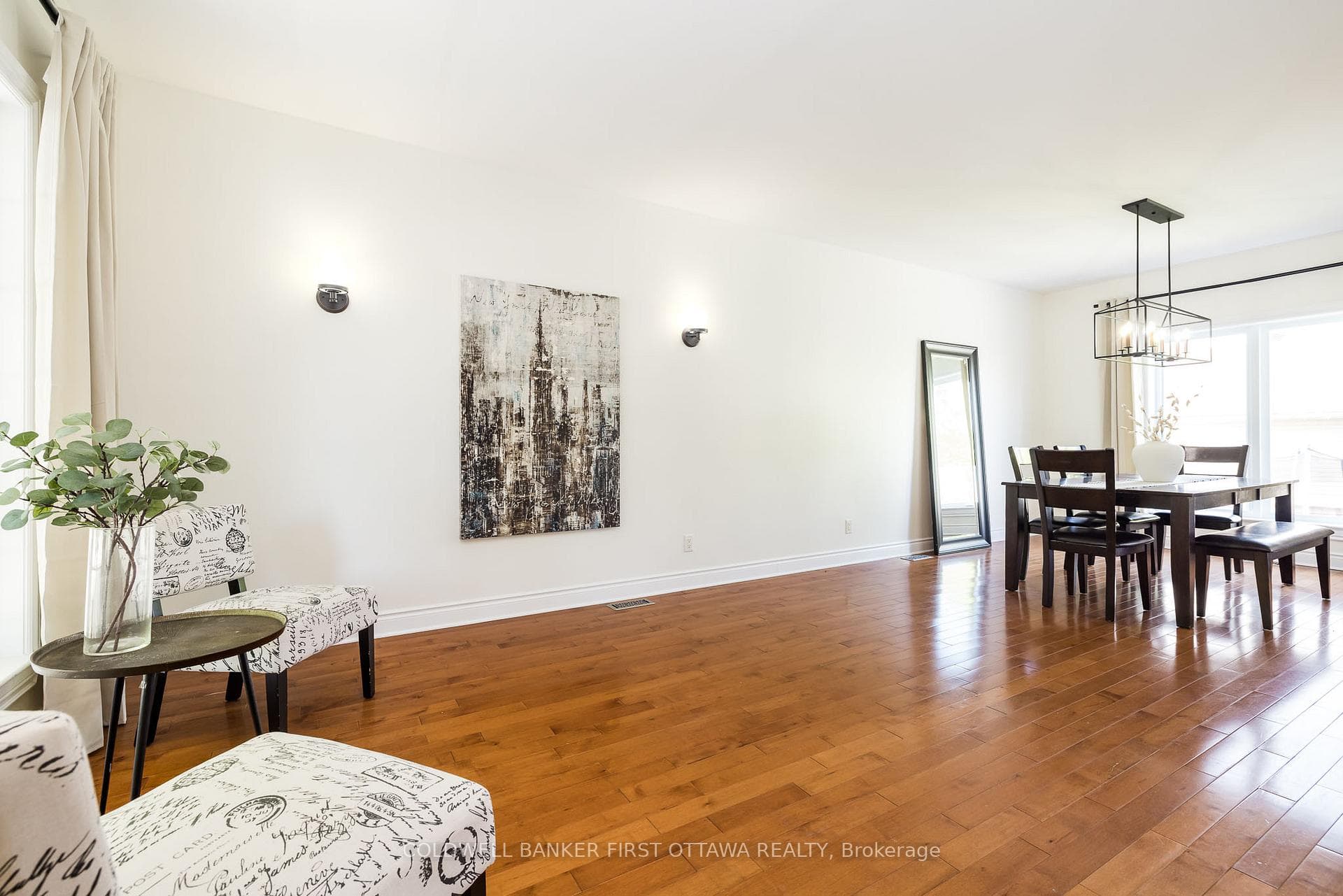 187 GLENNCASTLE Drive photo 5