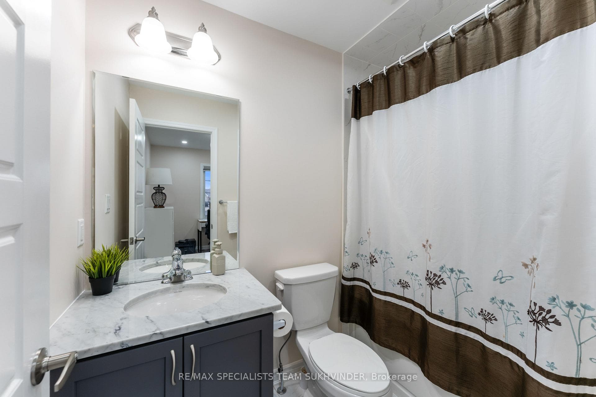 80 Eberly Woods Drive photo 22