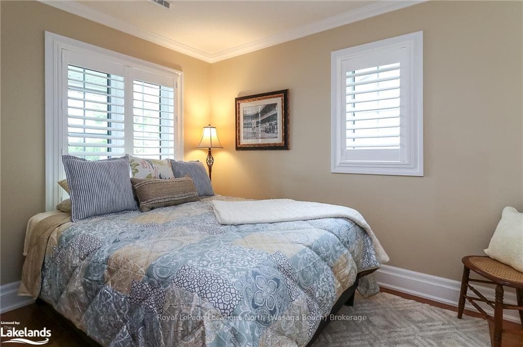 35 CHESTNUT Lane photo 11