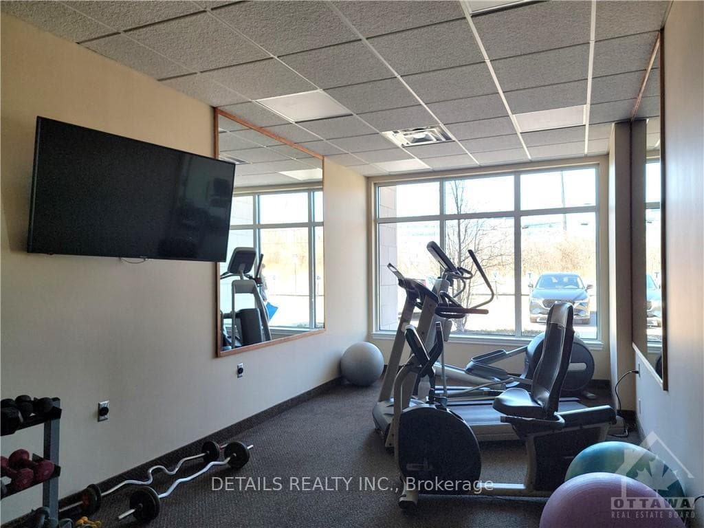 100 ROGER GUINDON Avenue Unit 704 photo 21