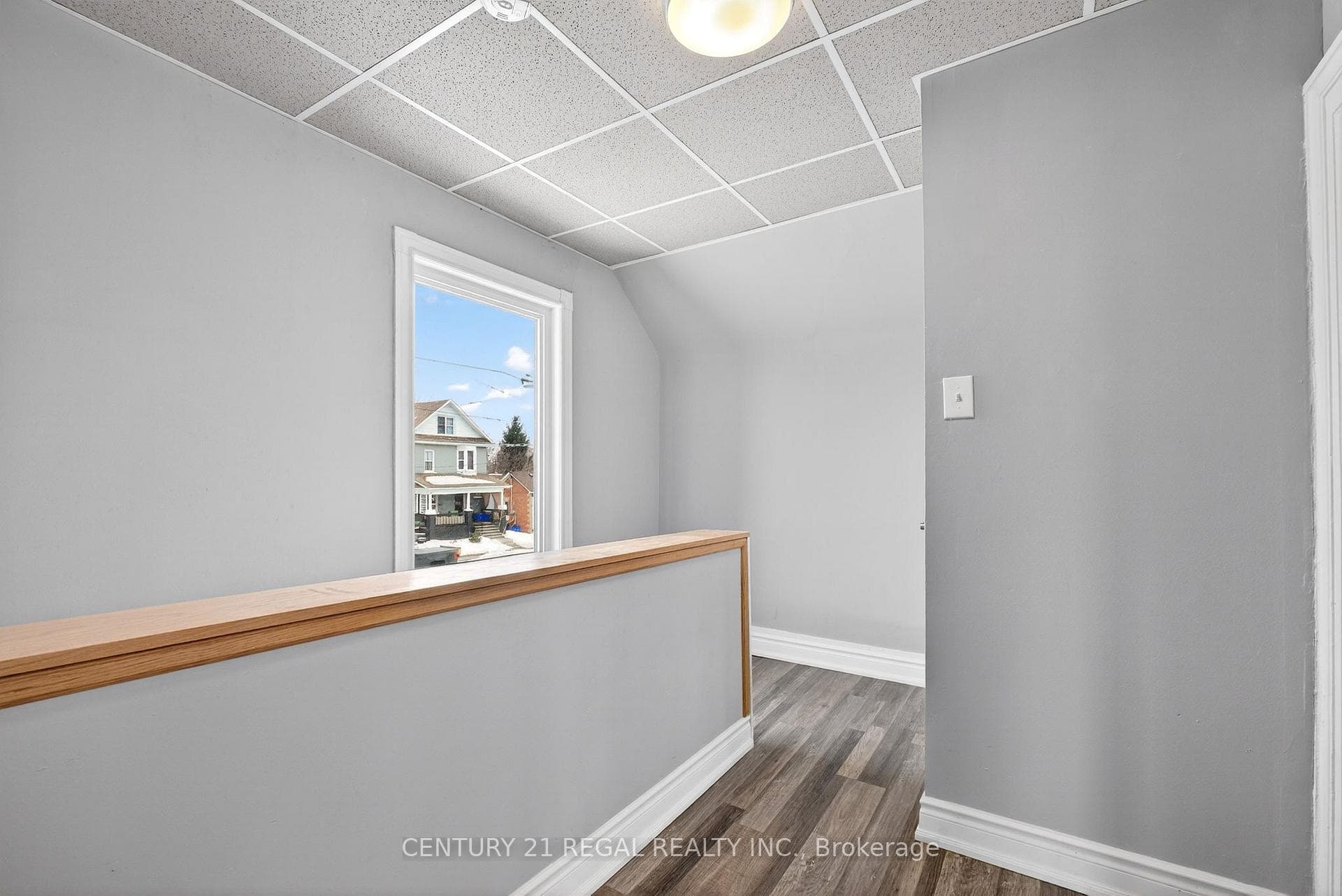 241 Mary Street photo 17