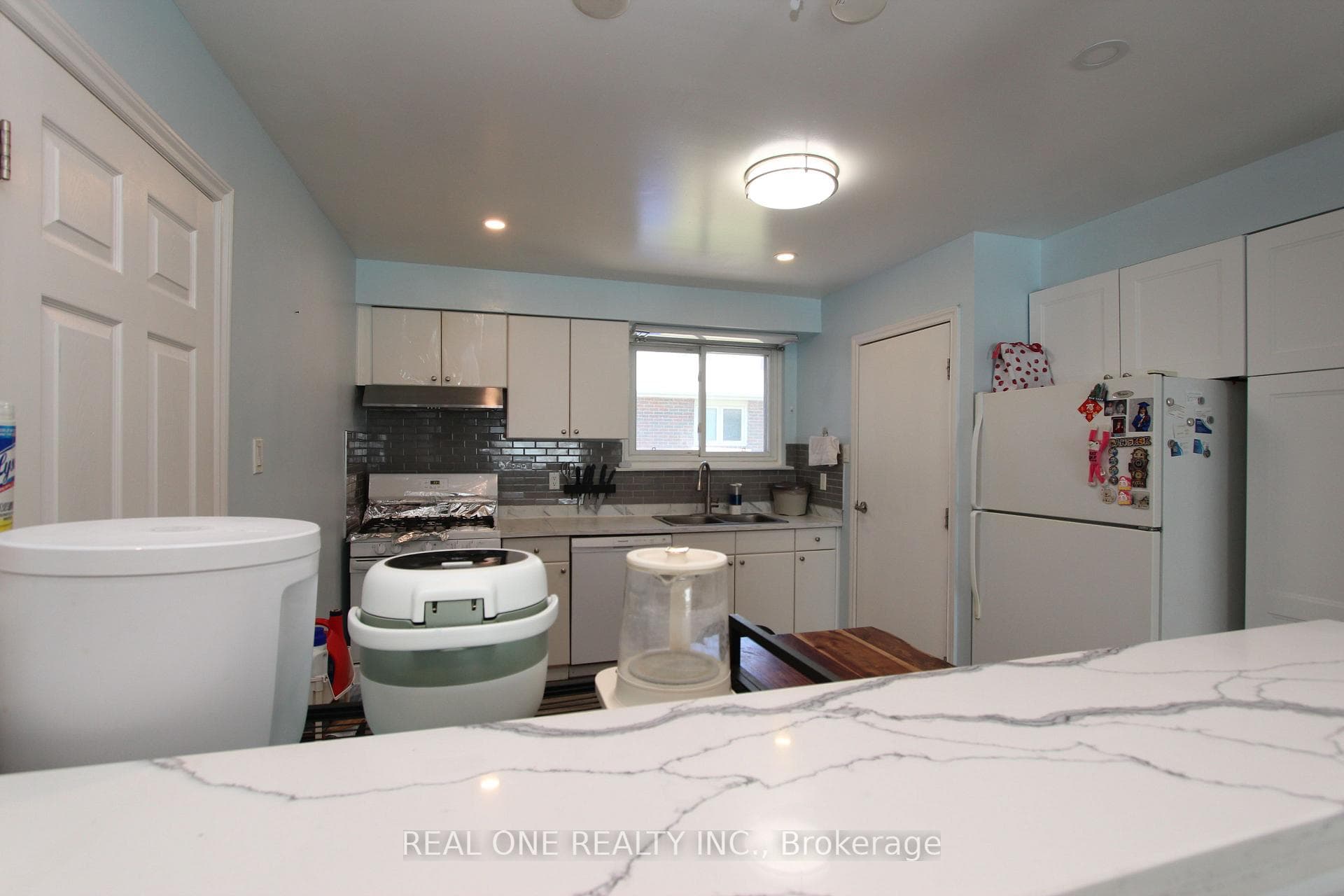 25 Bigwin Drive photo 9