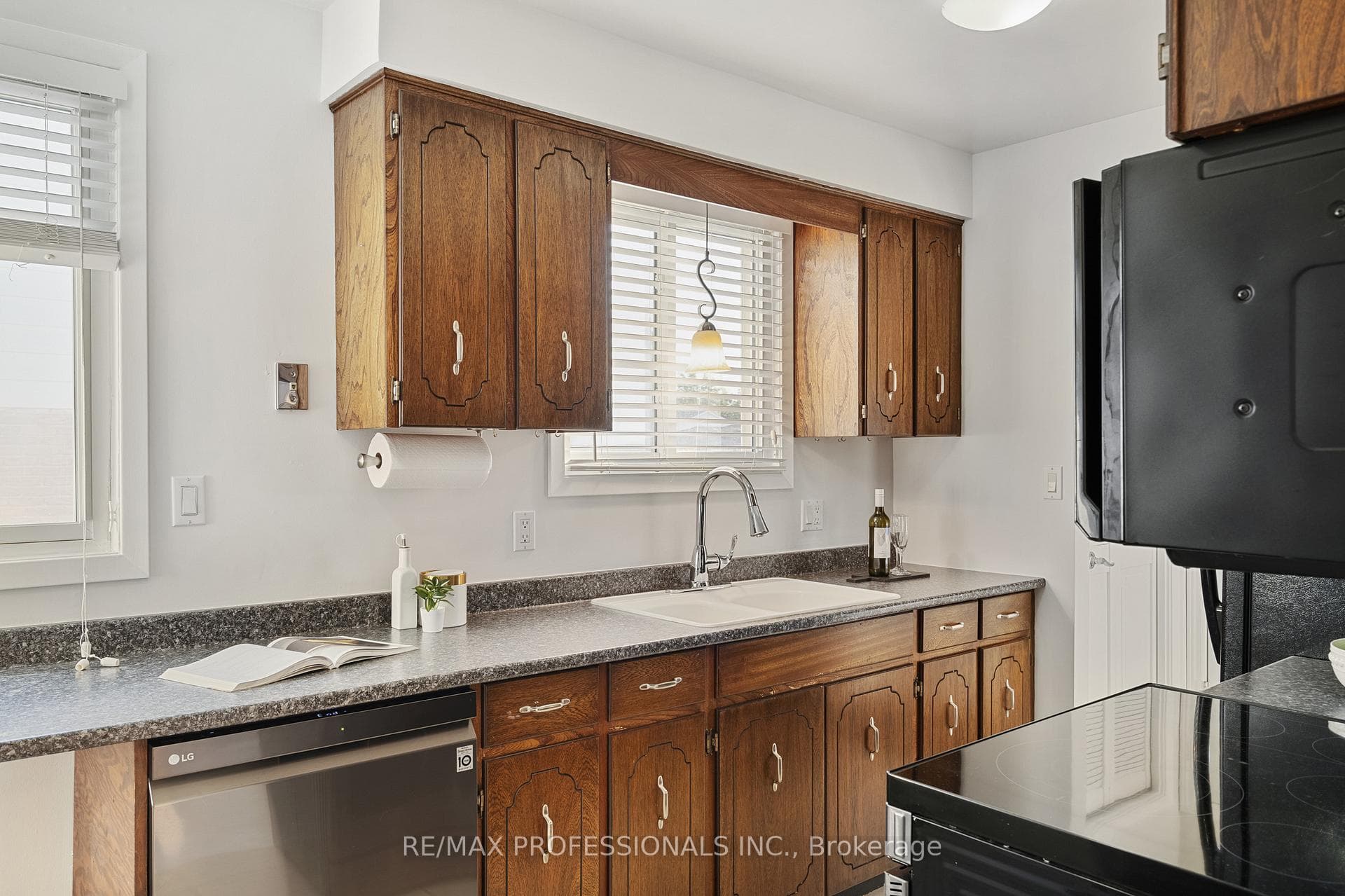 17 Canterbury Drive photo 14