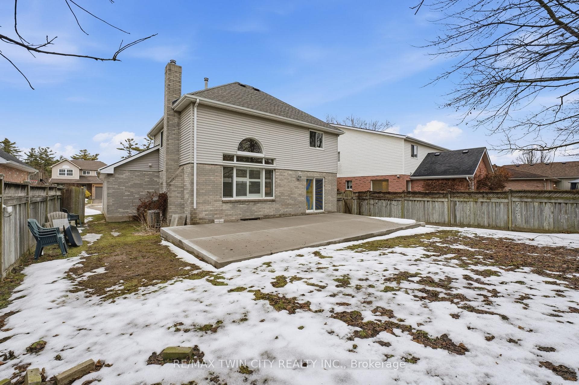 68 Fairlake Drive photo 23